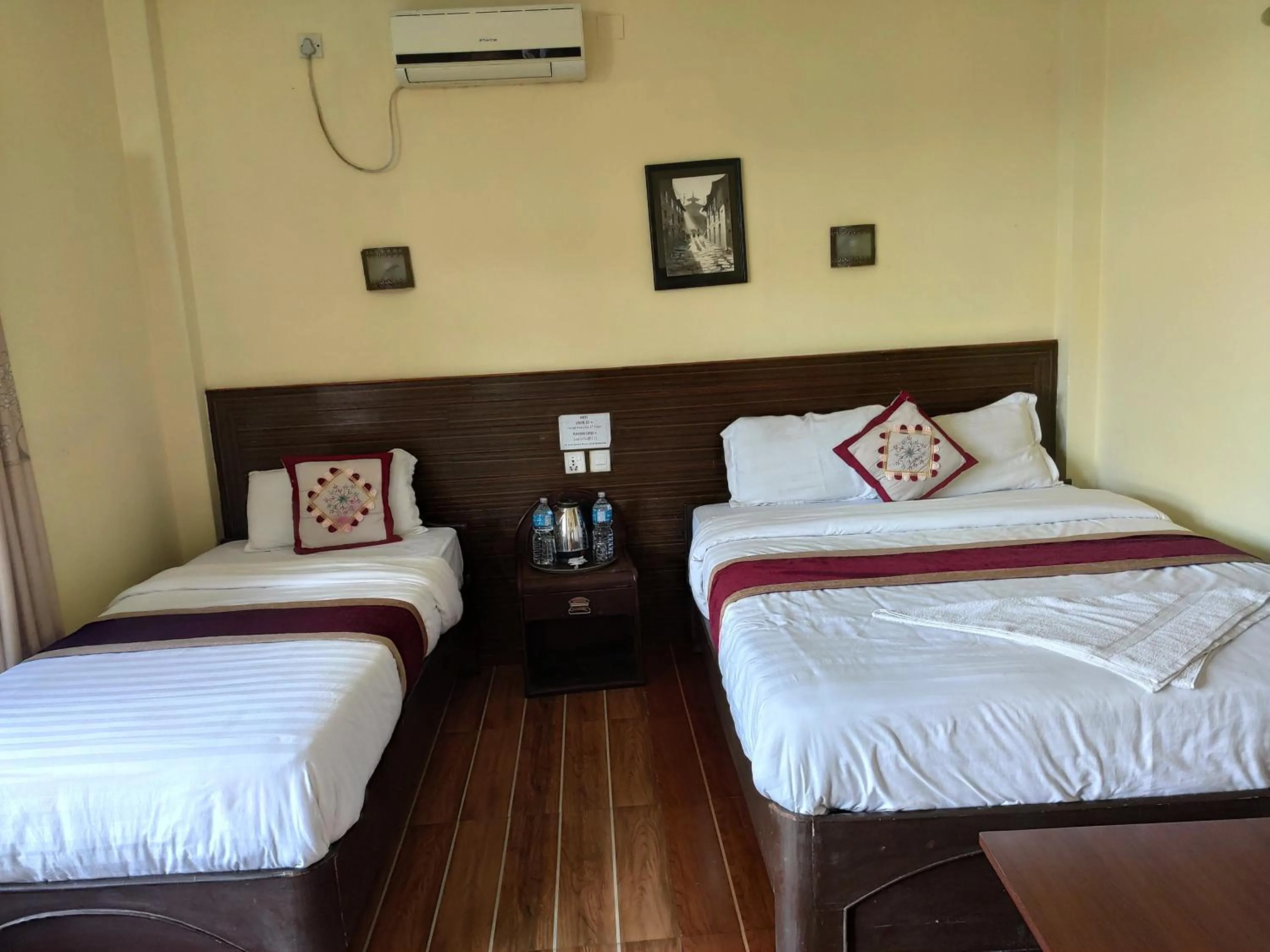 Bed in Peacock - a family-run hotel