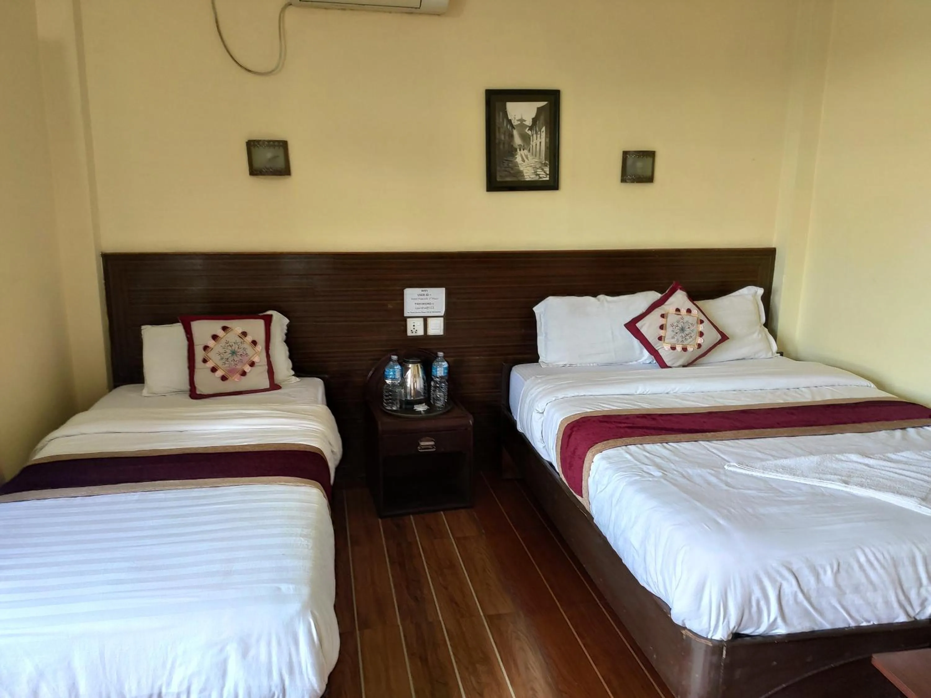 Bed in Peacock - a family-run hotel