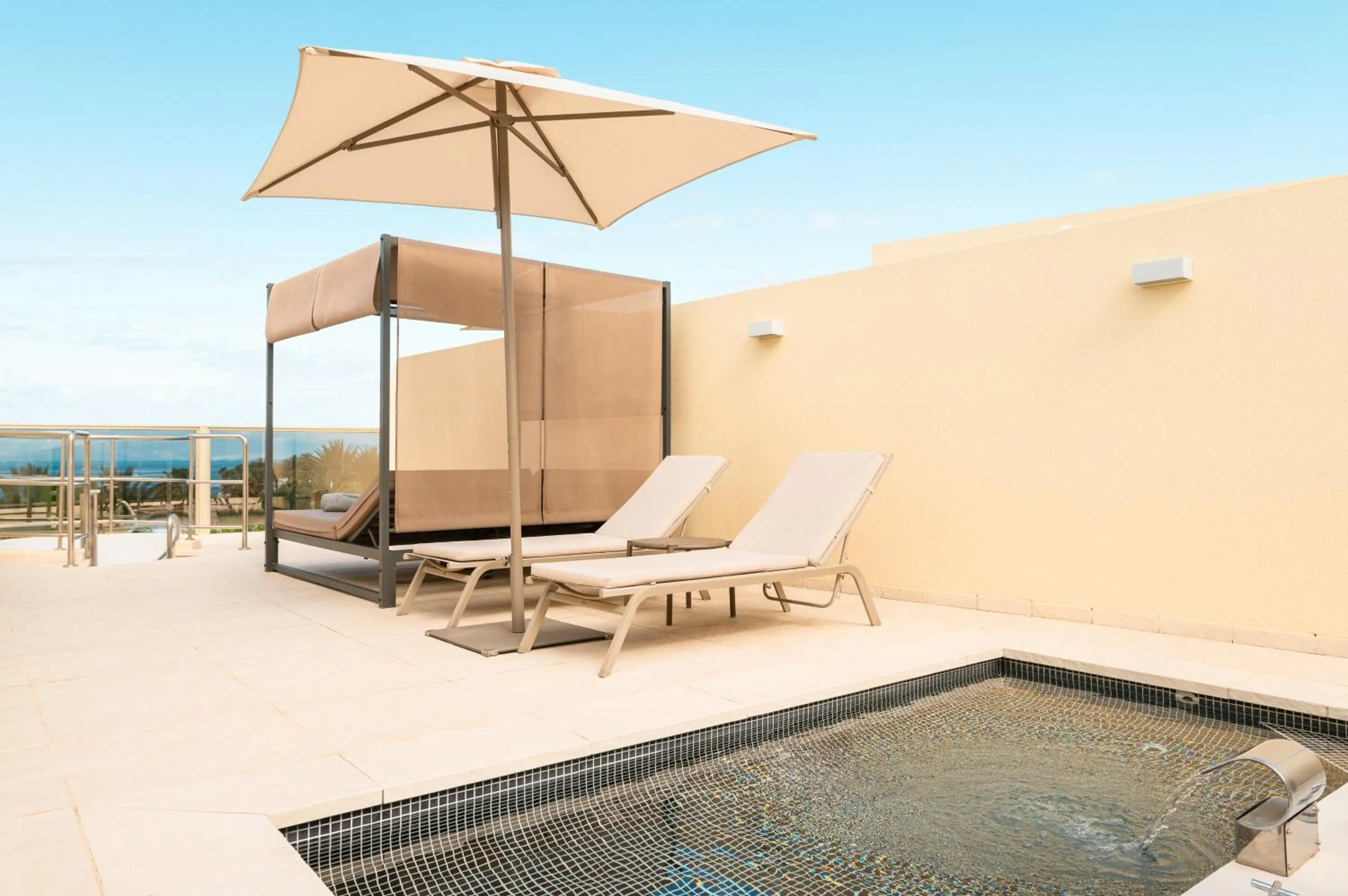 Solarium in Sir Anthony