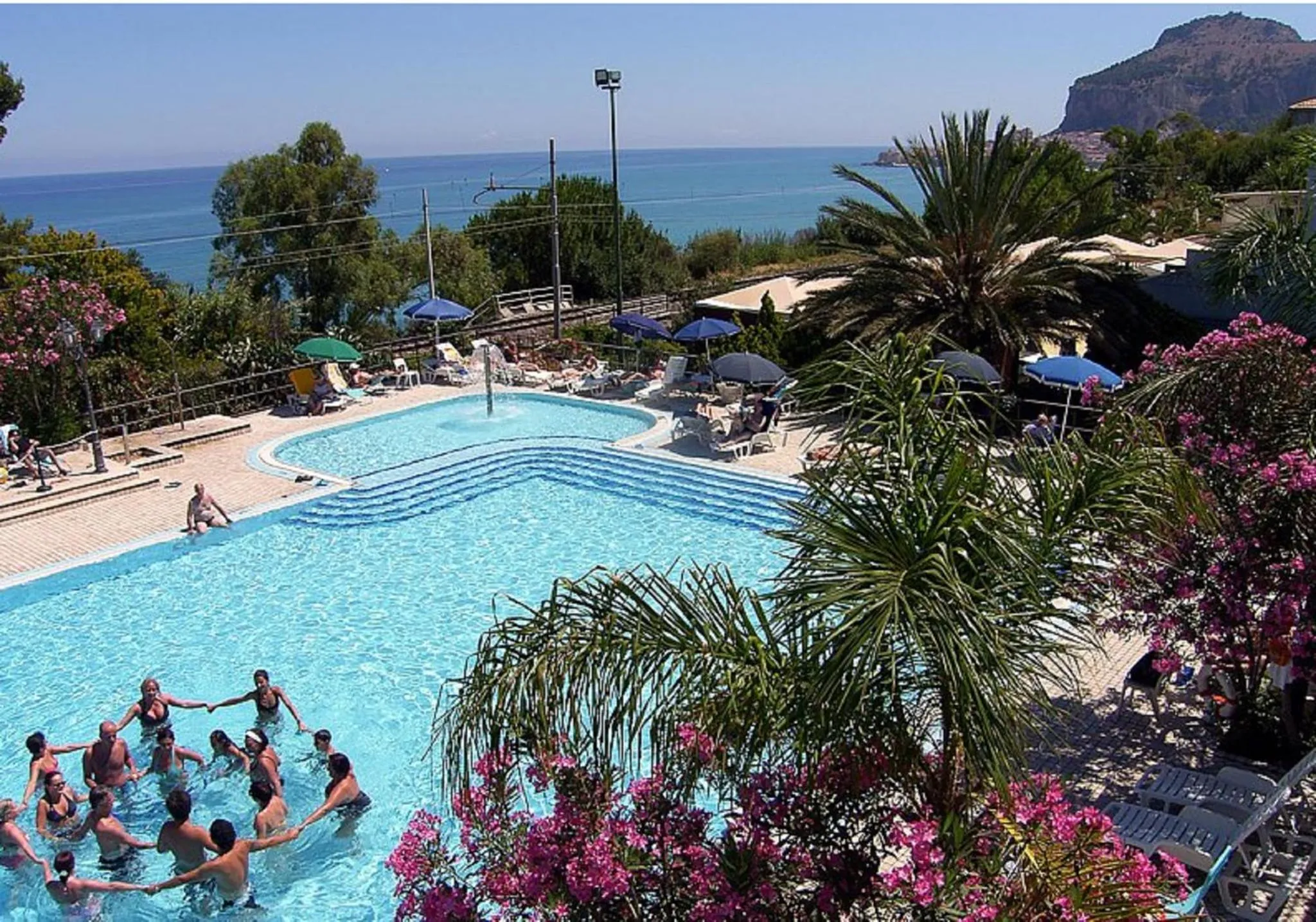 Swimming pool in Hotel Santa Lucia Le Sabbie d'Oro