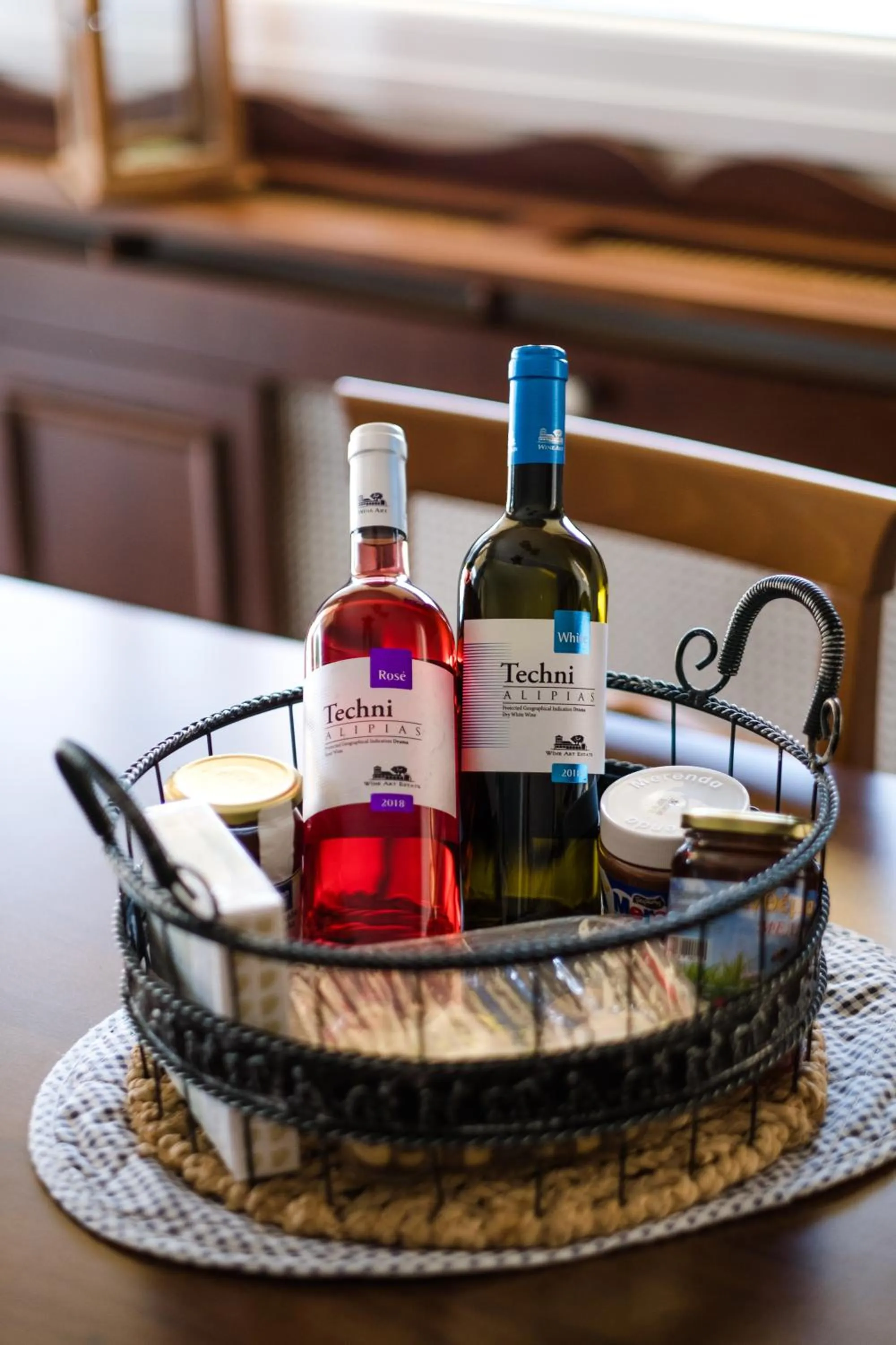 Food and drinks in Blue Crystal Villa