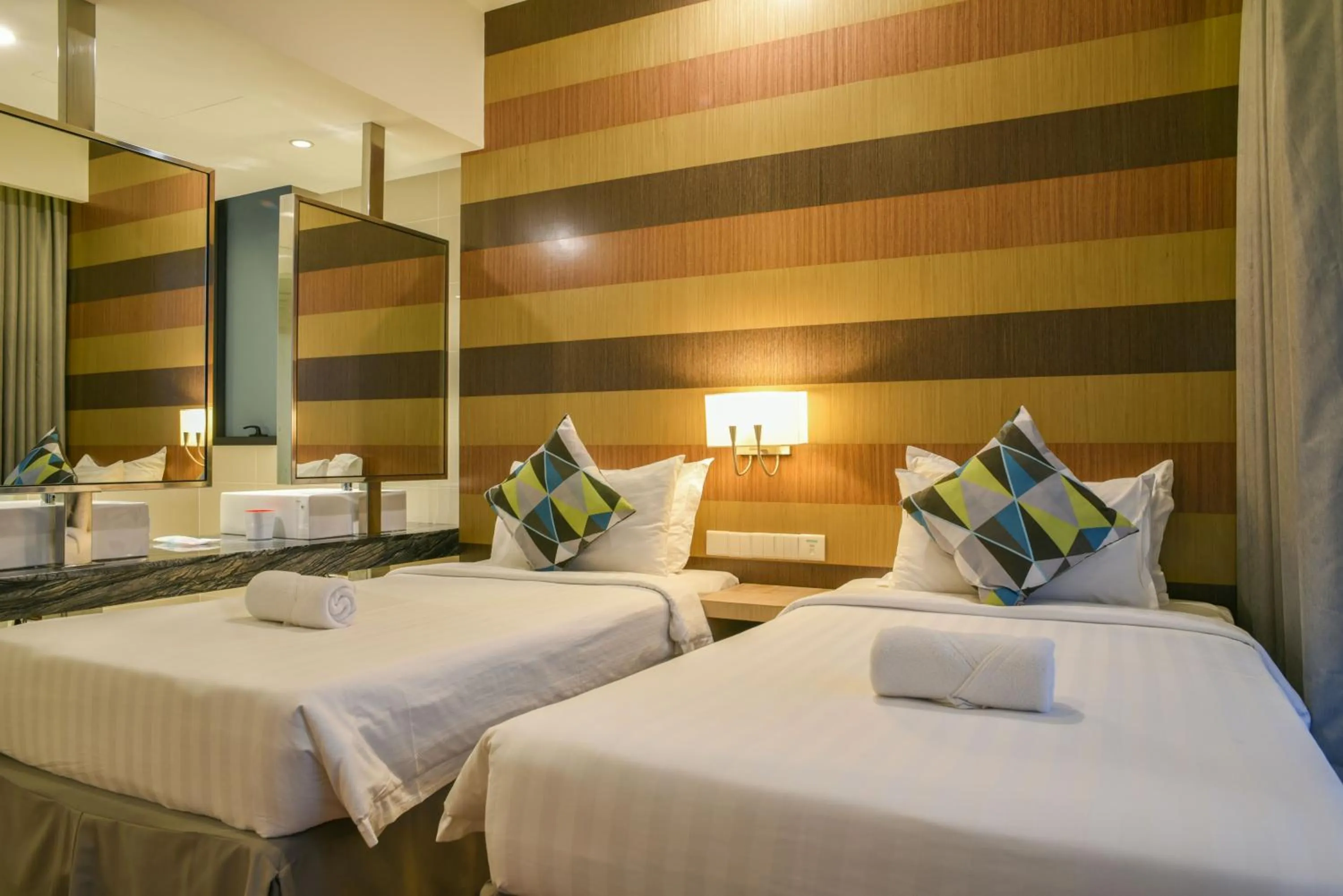 Bed in D'Majestic Place by Widebed