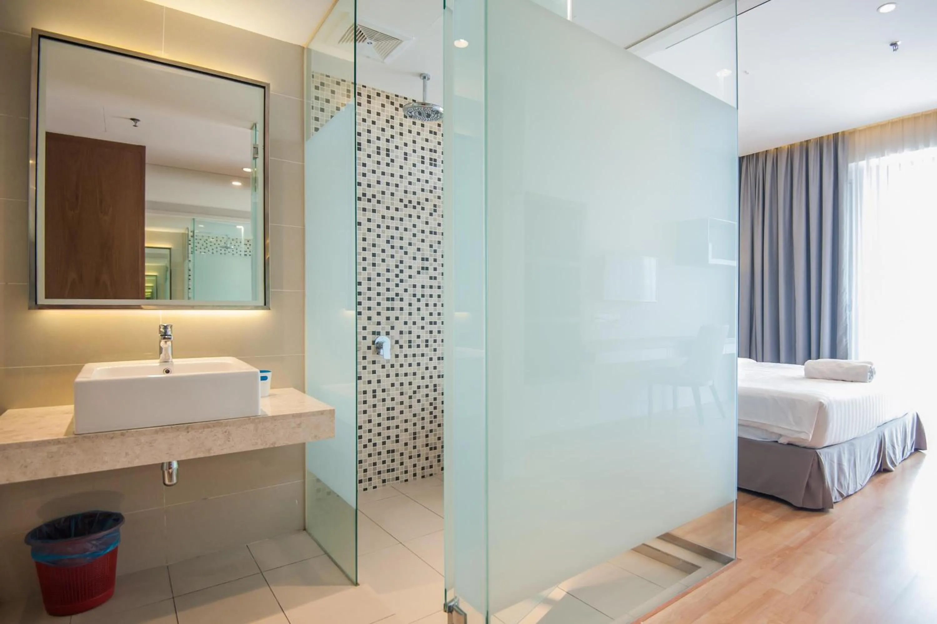 Bed in D'Majestic Place by Widebed