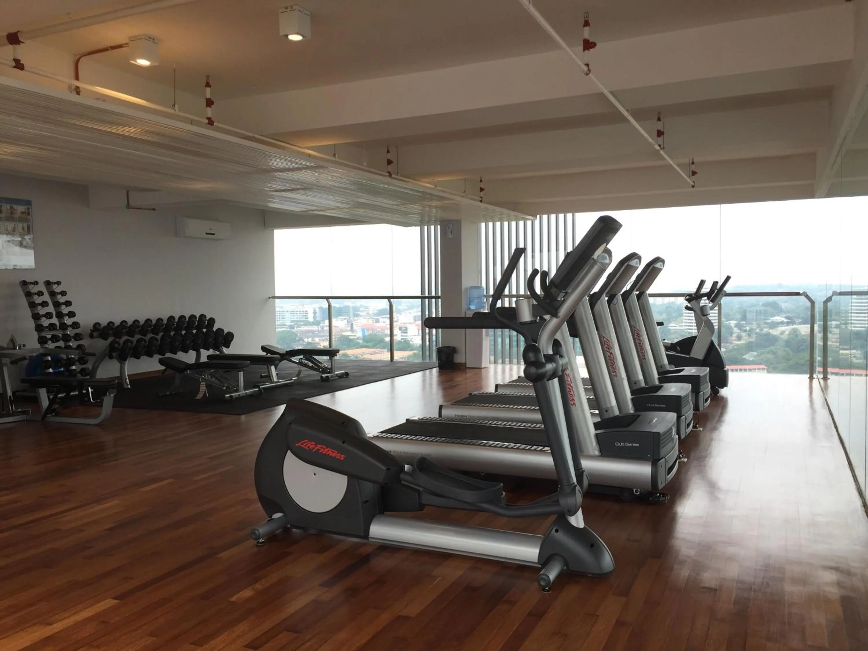Fitness centre/facilities in D'Majestic Place by Widebed