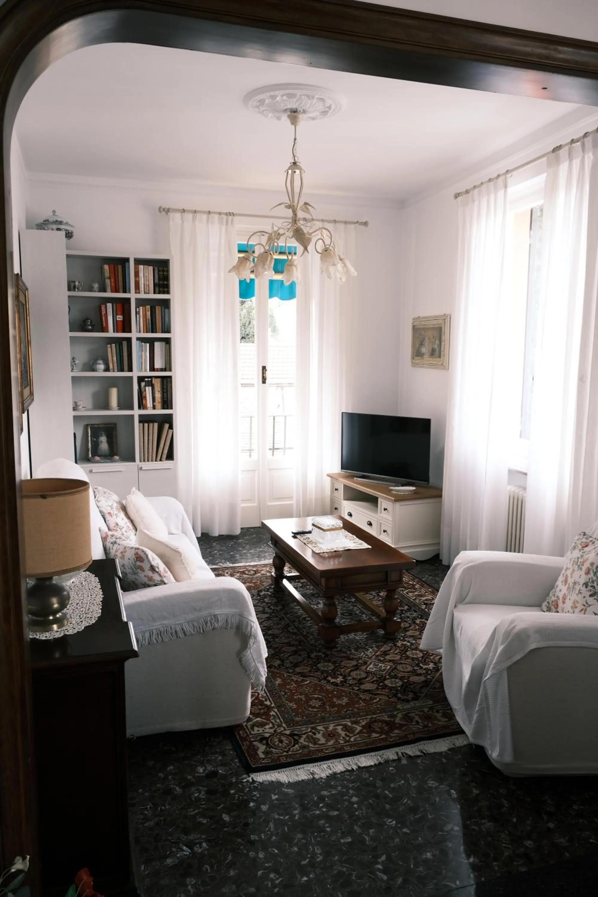 TV and multimedia, Bed in Turchino Apartment & Terrazza della Luisa by PortofinoVacanze