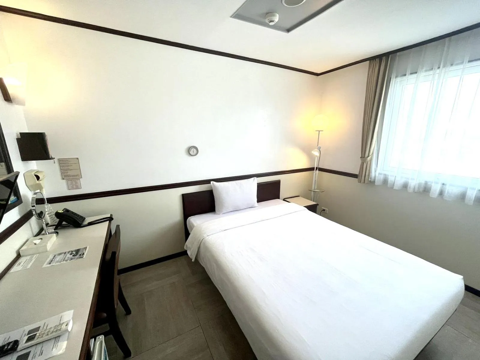 Bed in Toyoko Inn Cebu