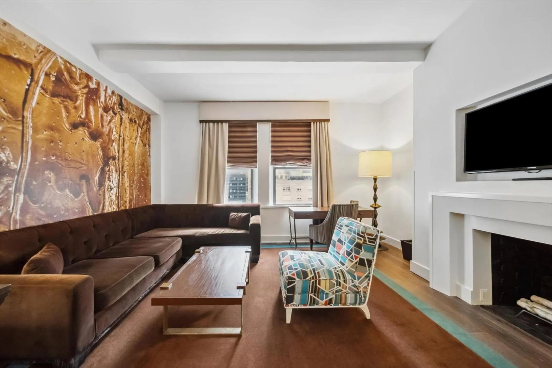 Communal lounge/ TV room in Tuscany by LuxUrban