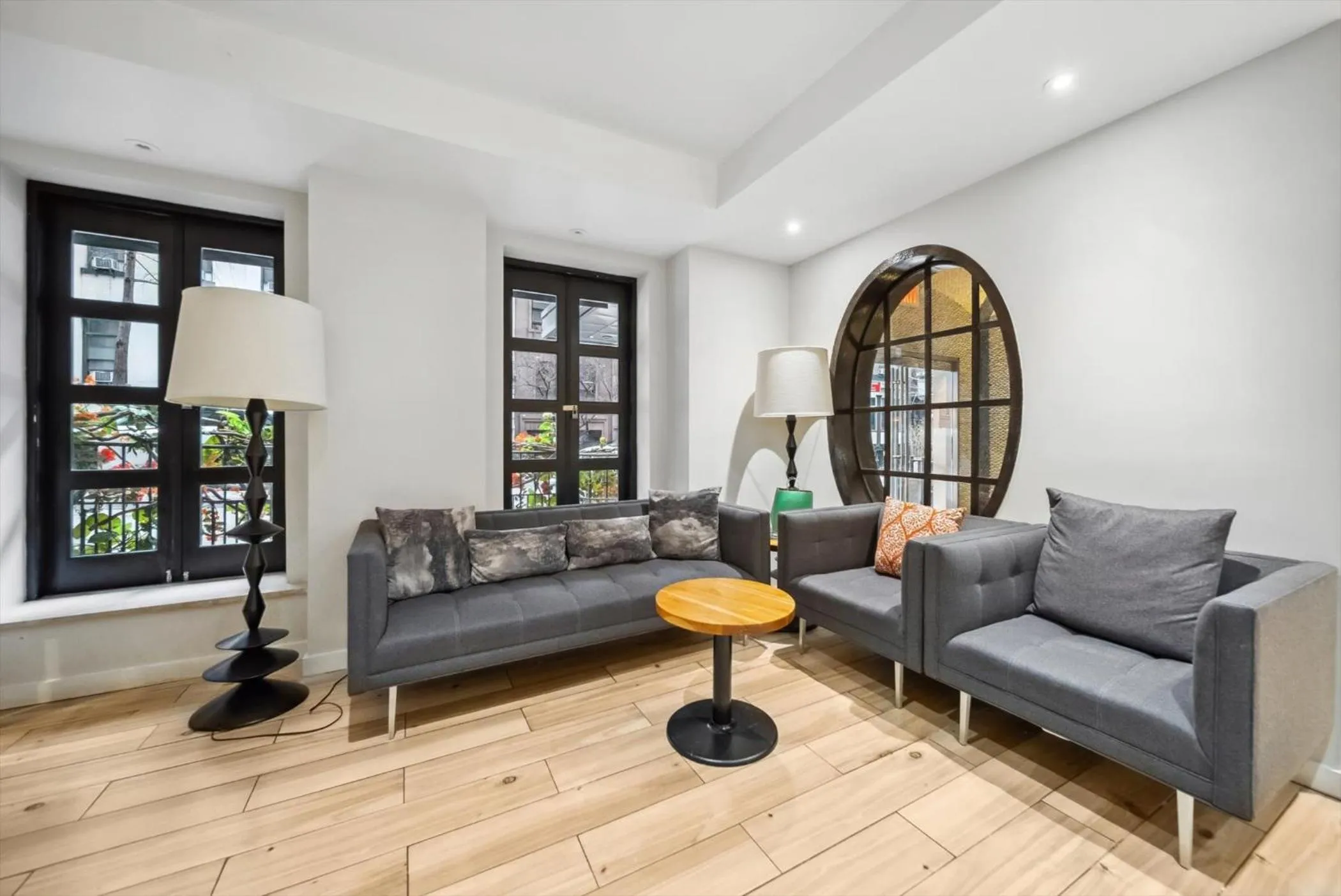 Lobby or reception in Tuscany by LuxUrban