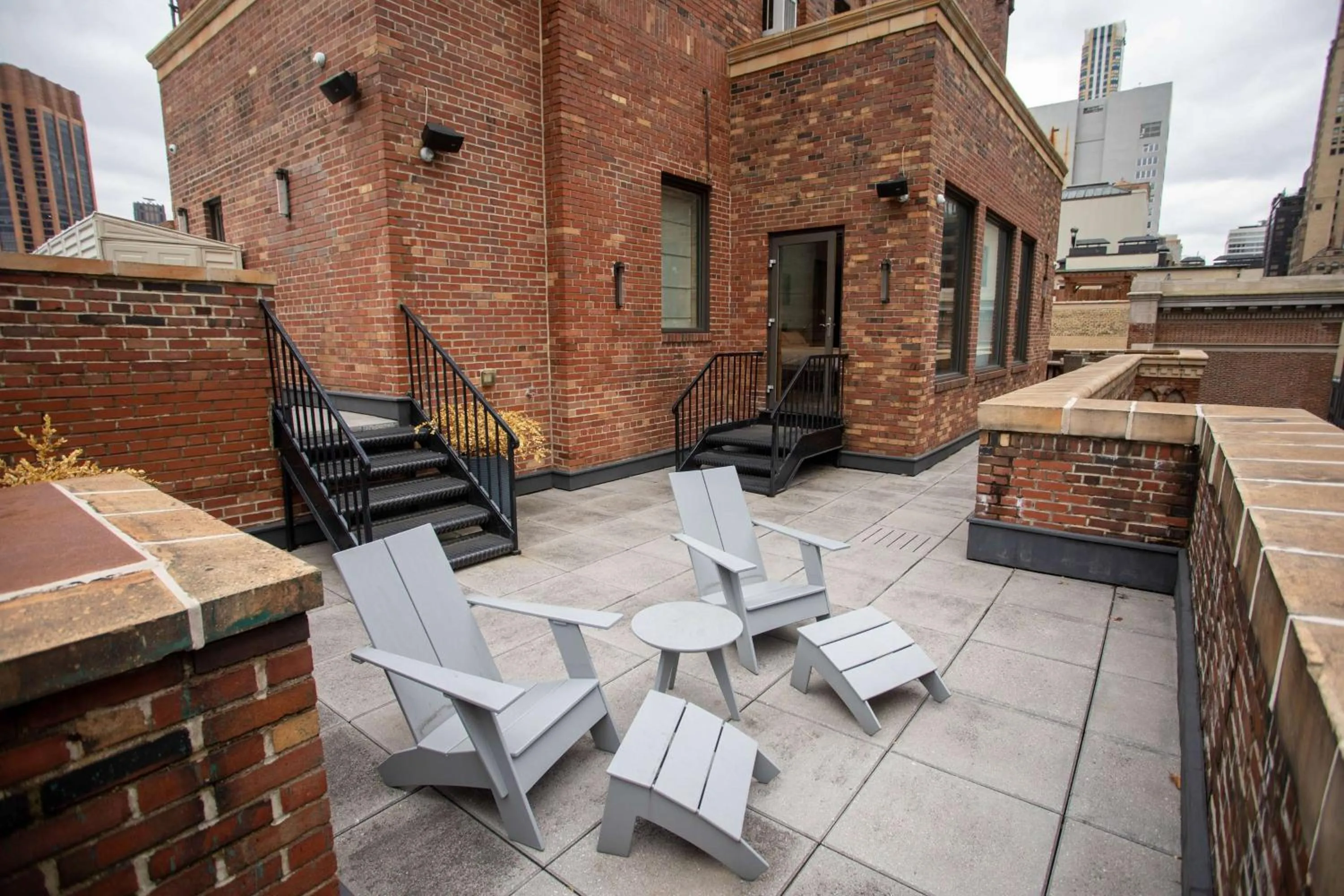 Photo of the whole room in Tuscany by LuxUrban