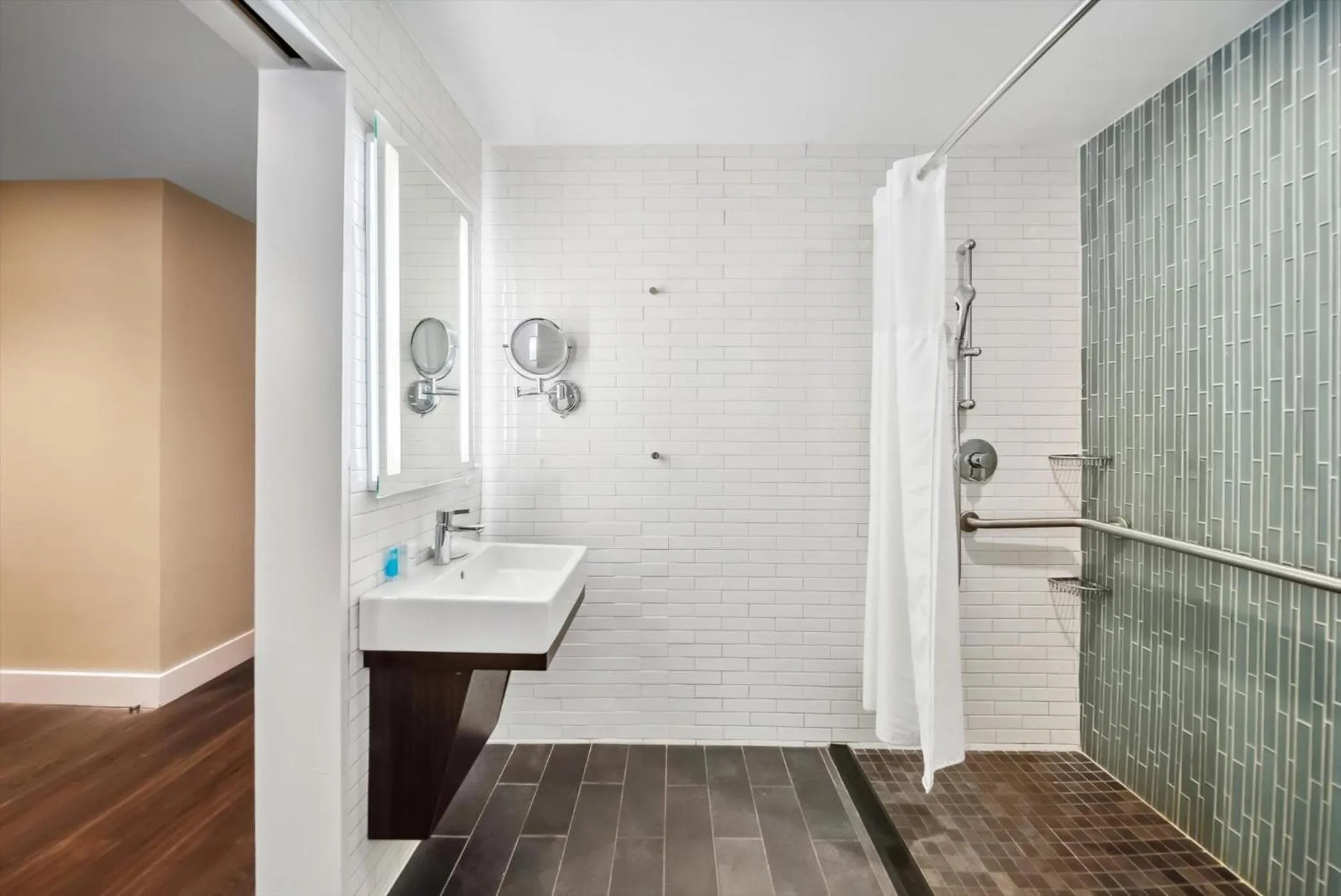 Bathroom in Tuscany by LuxUrban