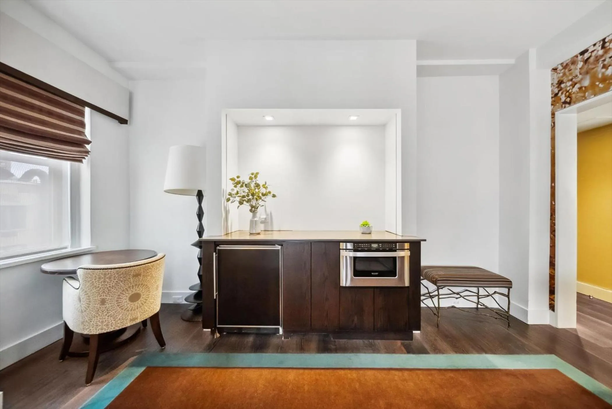 Kitchen or kitchenette in Tuscany by LuxUrban