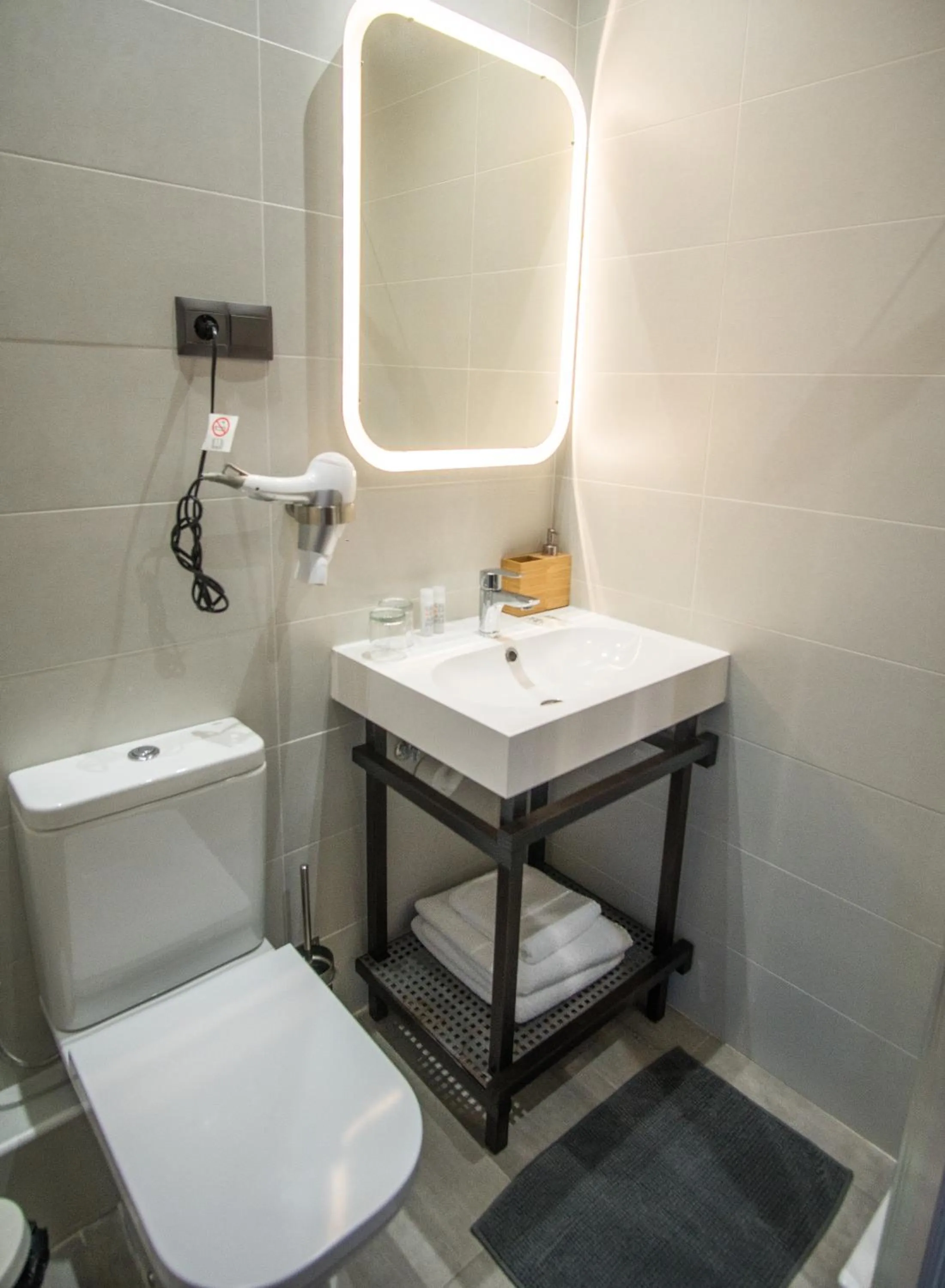 Toilet in The Lights City Rooms