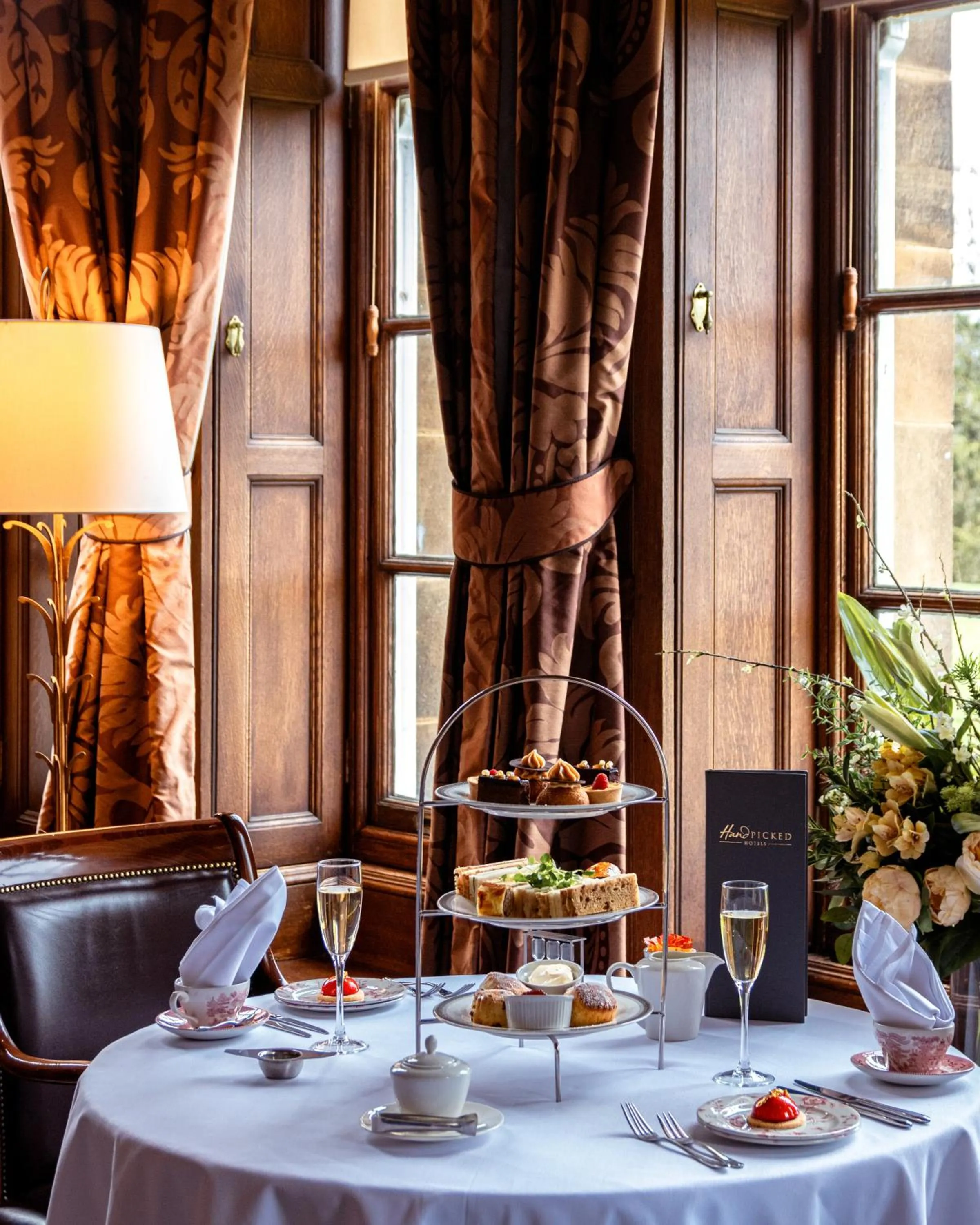 Restaurant/places to eat in Crathorne Hall