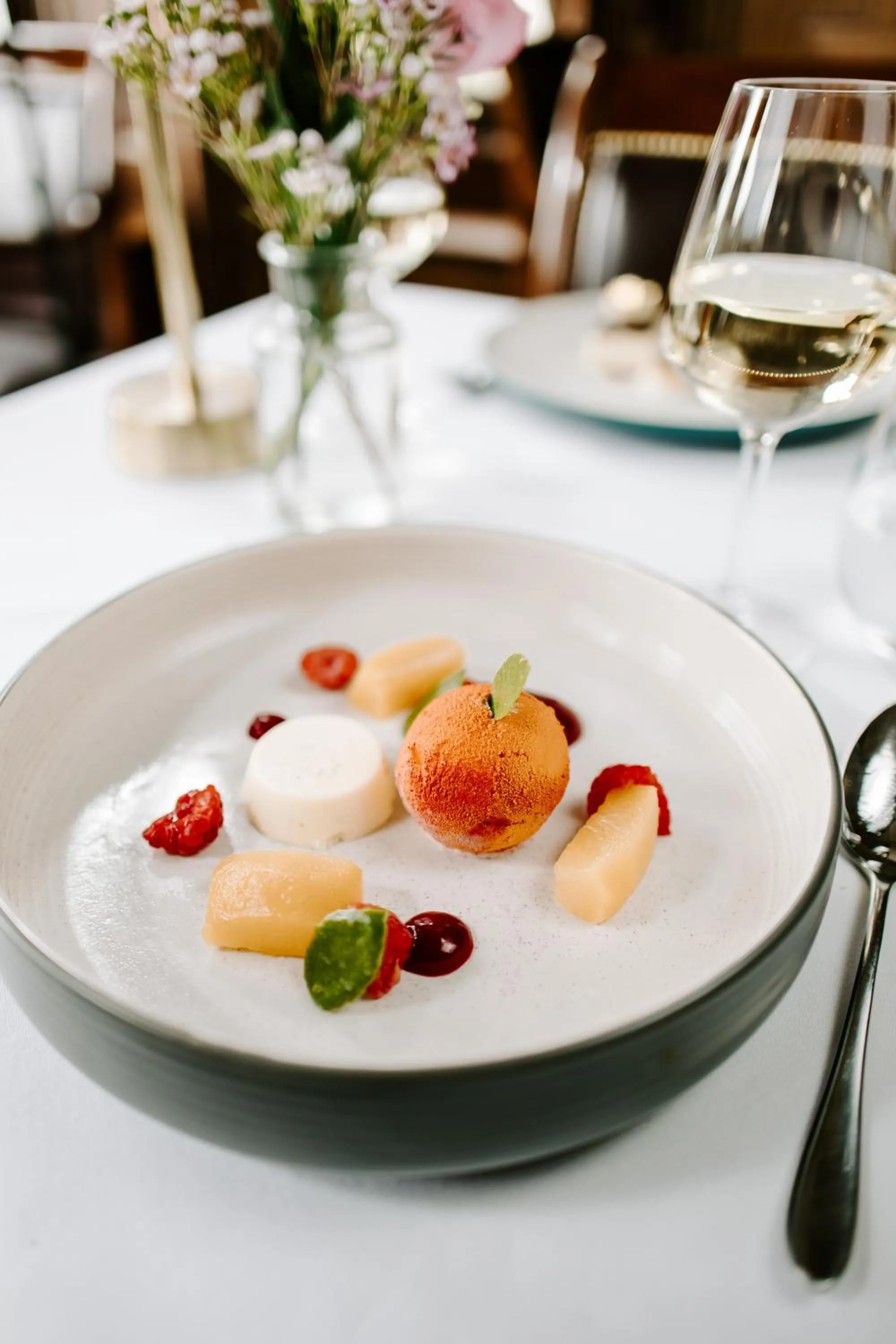 Food and drinks in Crathorne Hall