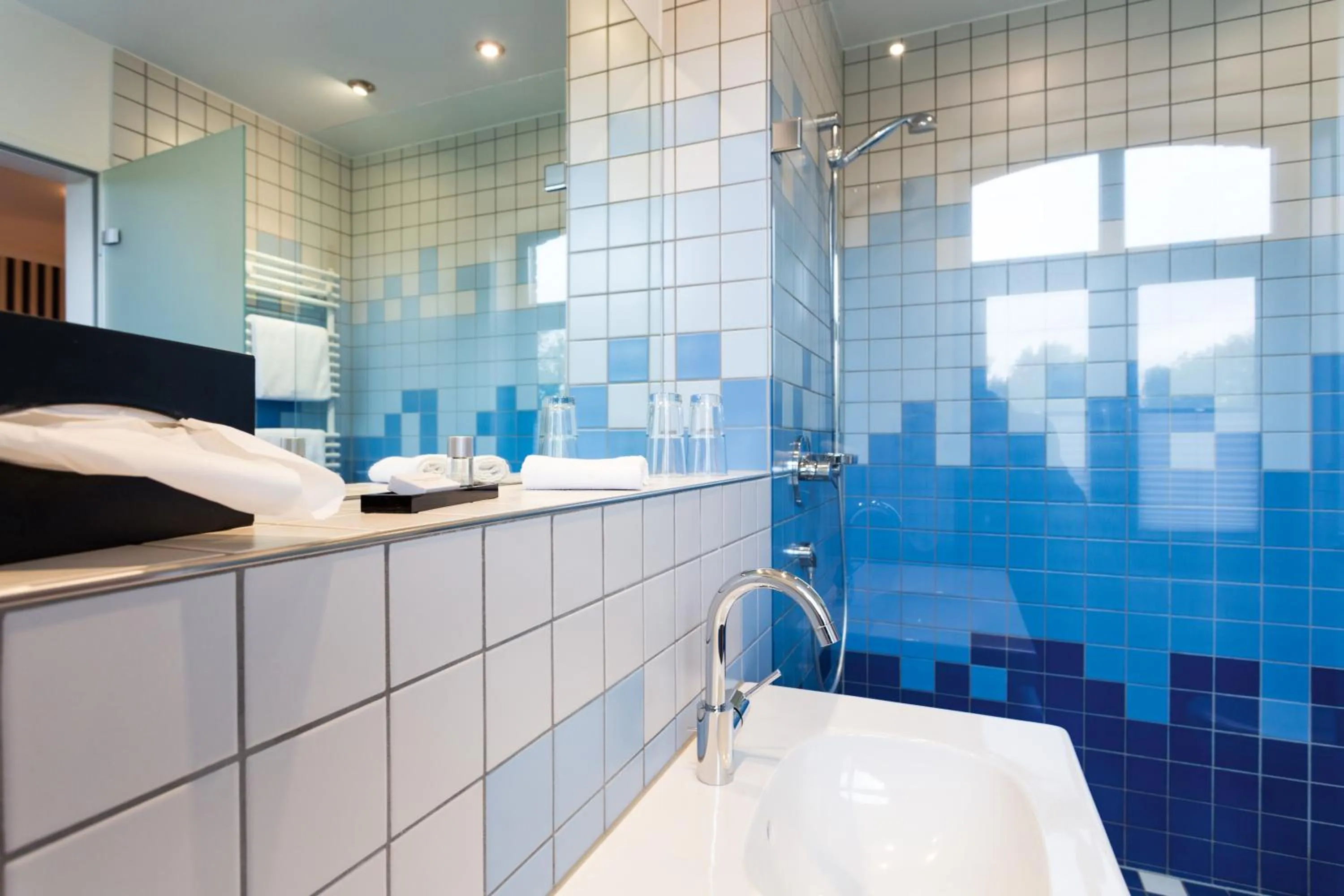 Bathroom in Gasthaus Luthemuhle