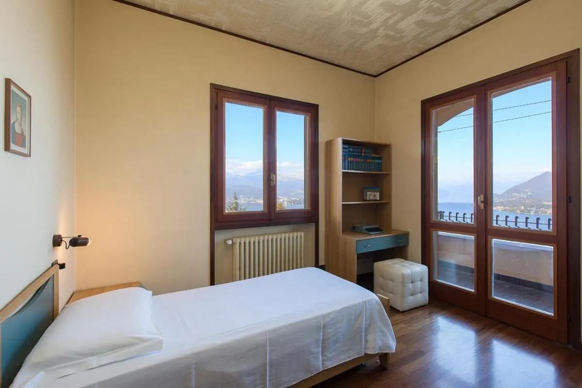 Photo of the whole room, Bed in Villa Caterina by Impero House