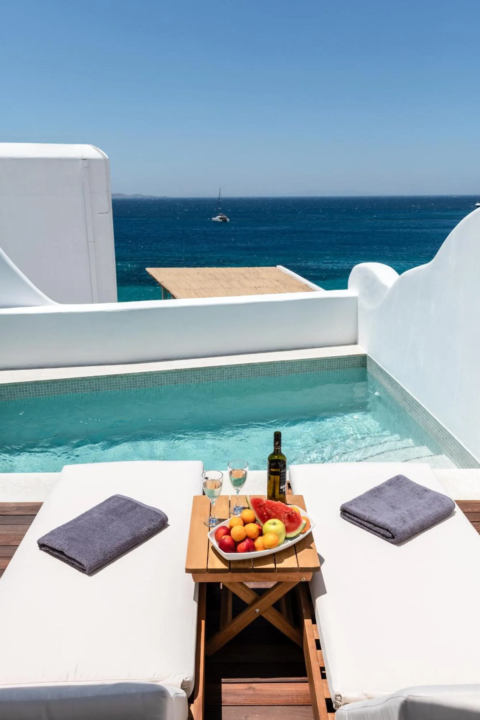 Sea view in Avra Mykonos