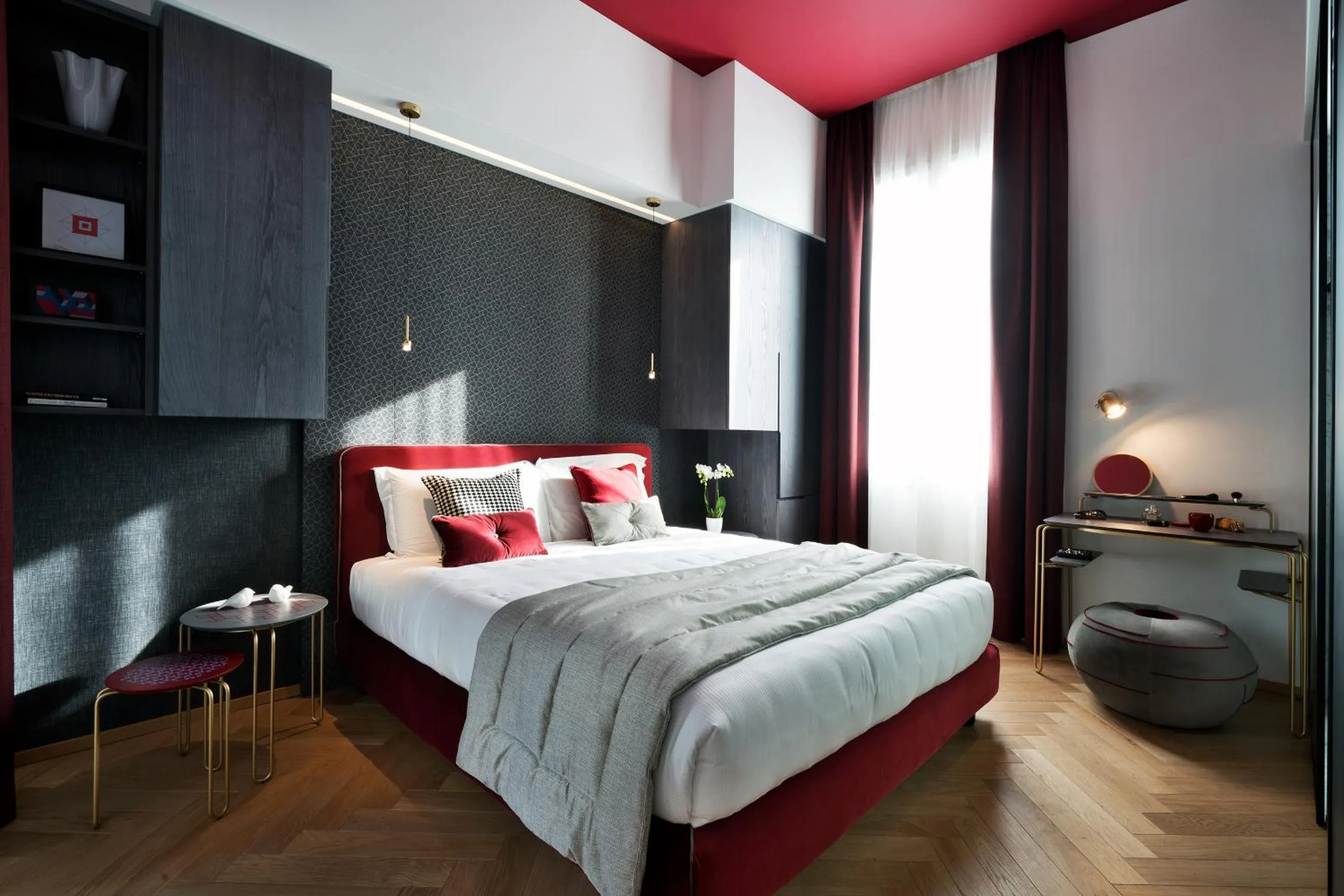 Bedroom, Bed in Conti Guest House