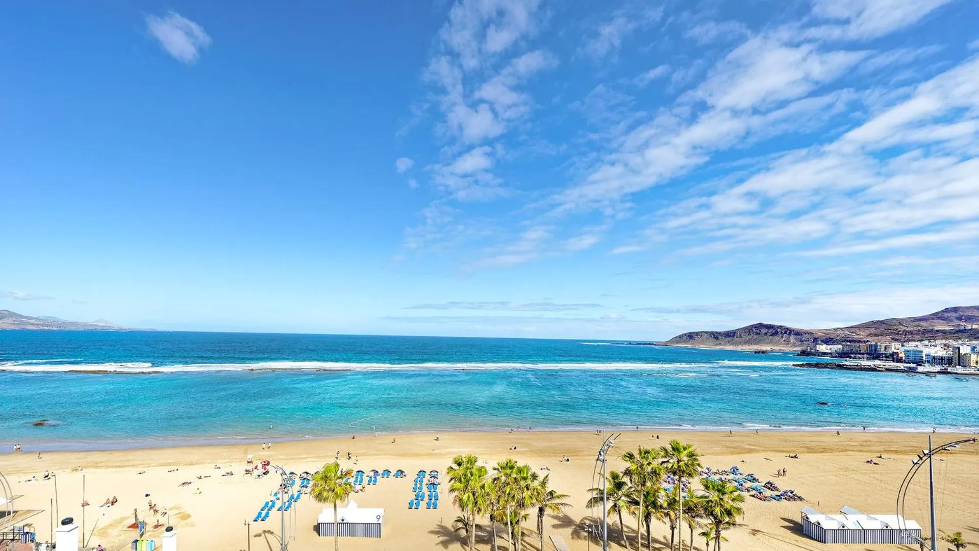 Beach in Bull Reina Isabel & SPA