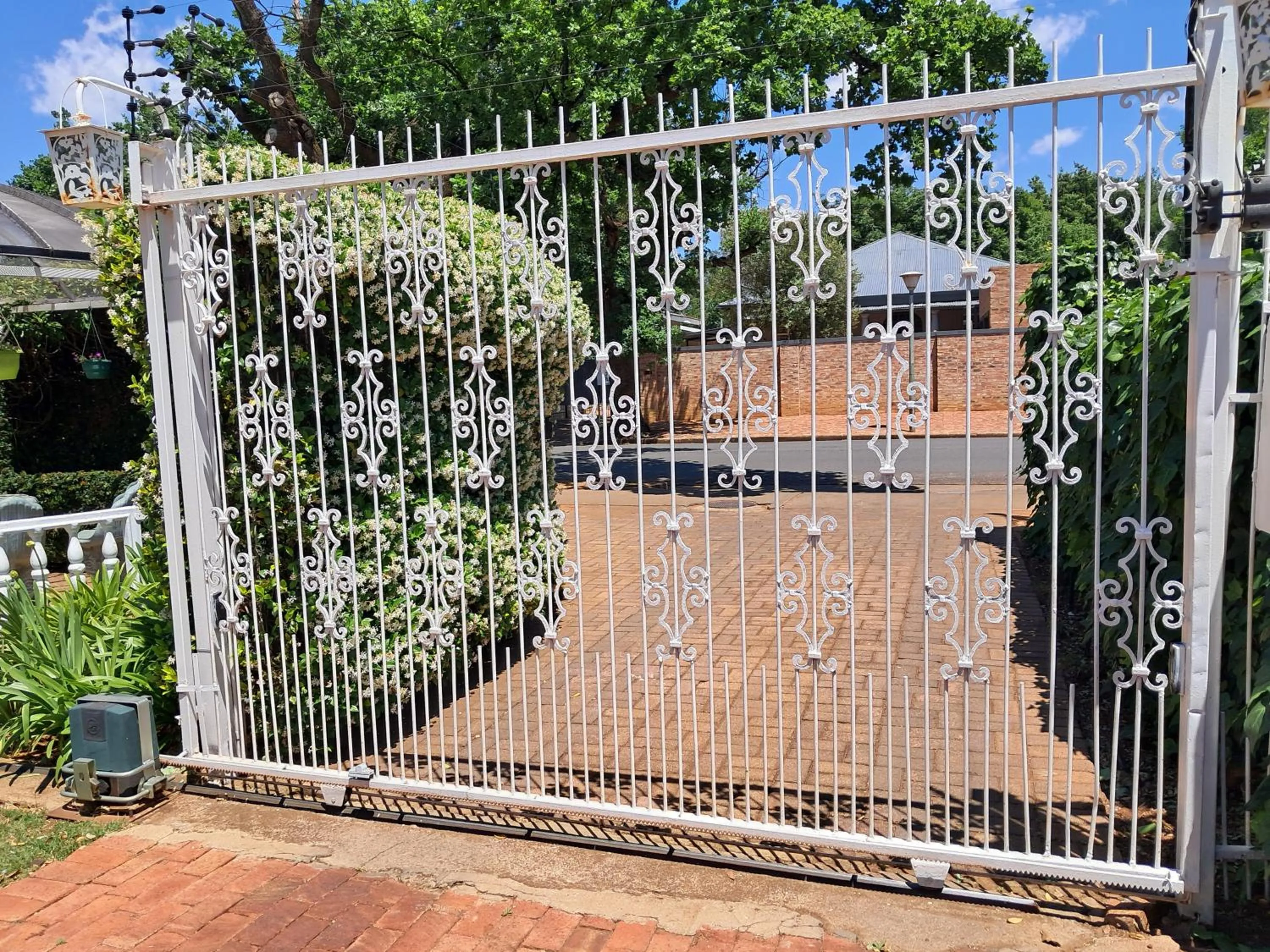 Facade/entrance in Jakkalsdraai Guest House