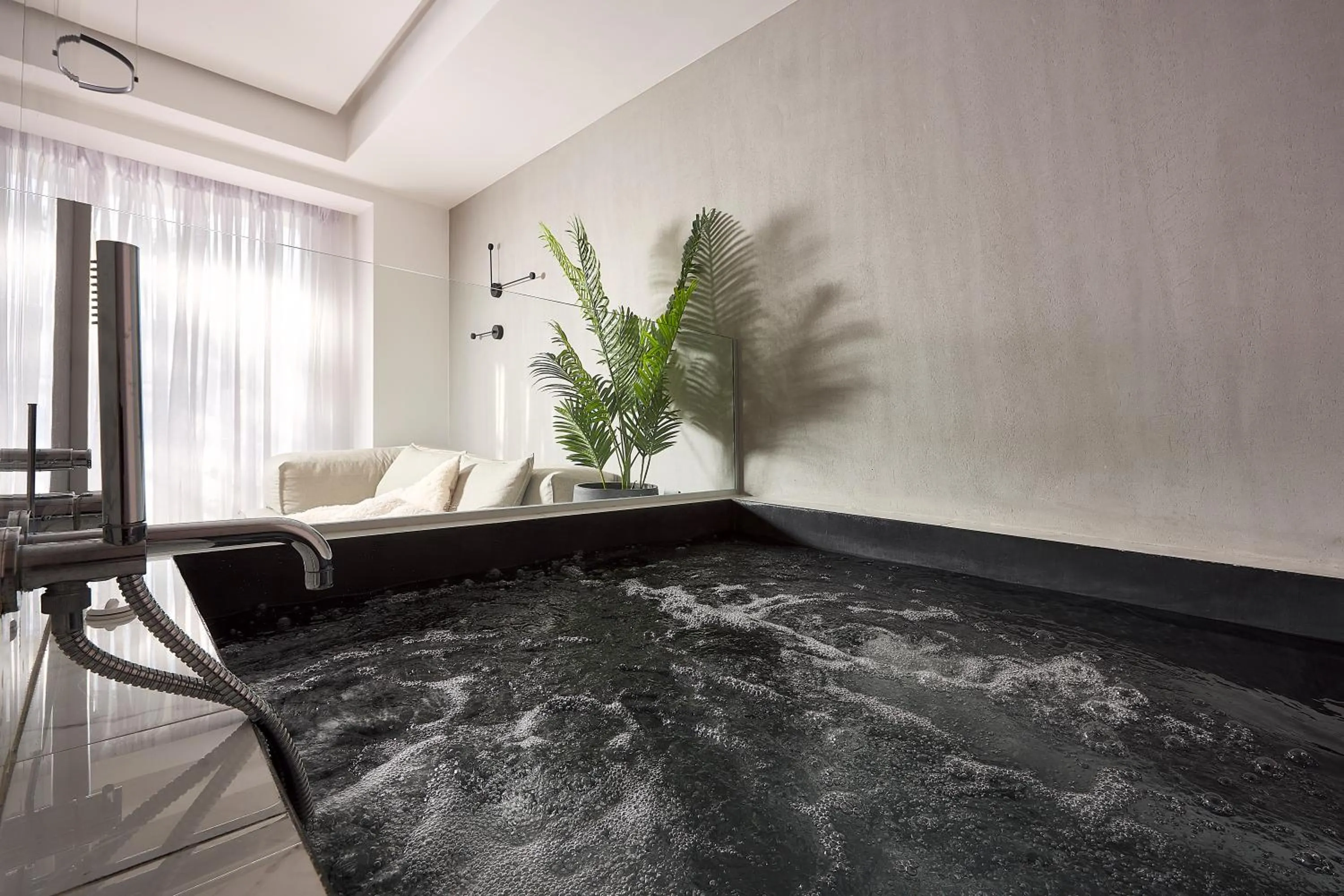 Hot Tub in Dyo Suites