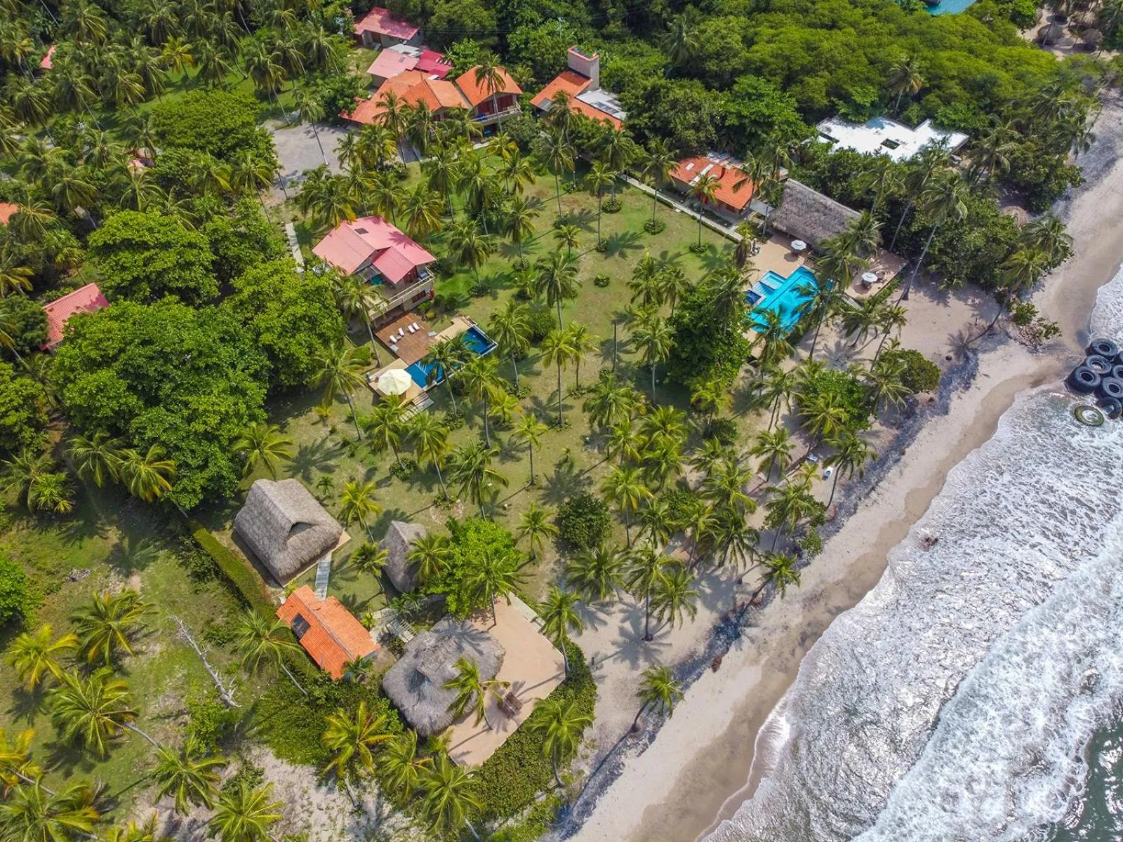 Property building in Hotel Chiniu