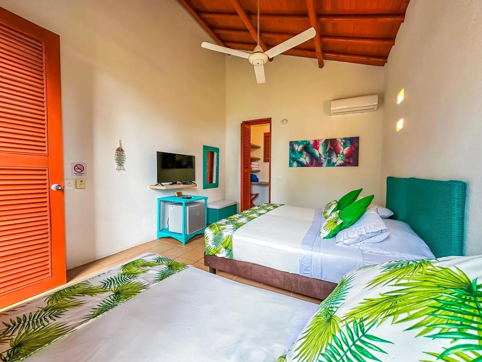 Photo of the whole room, Bed in Hotel Chiniu