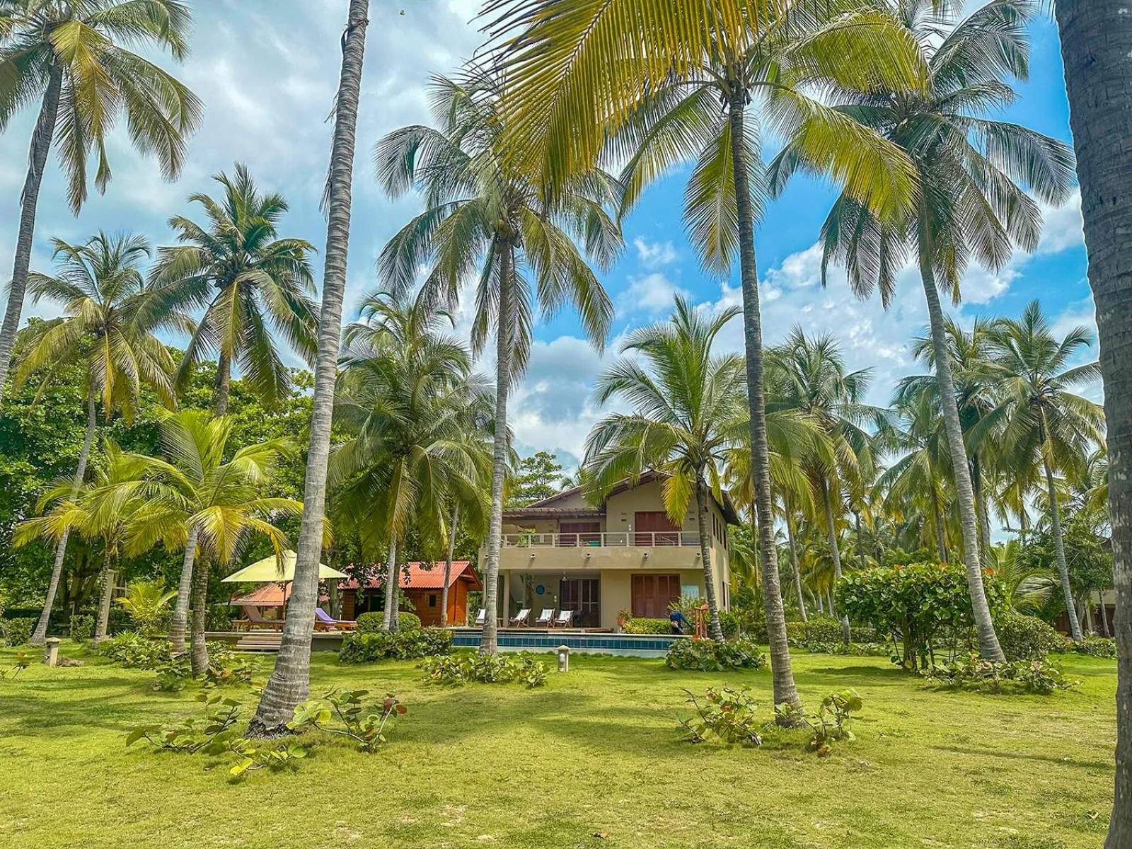 Property building in Hotel Chiniu