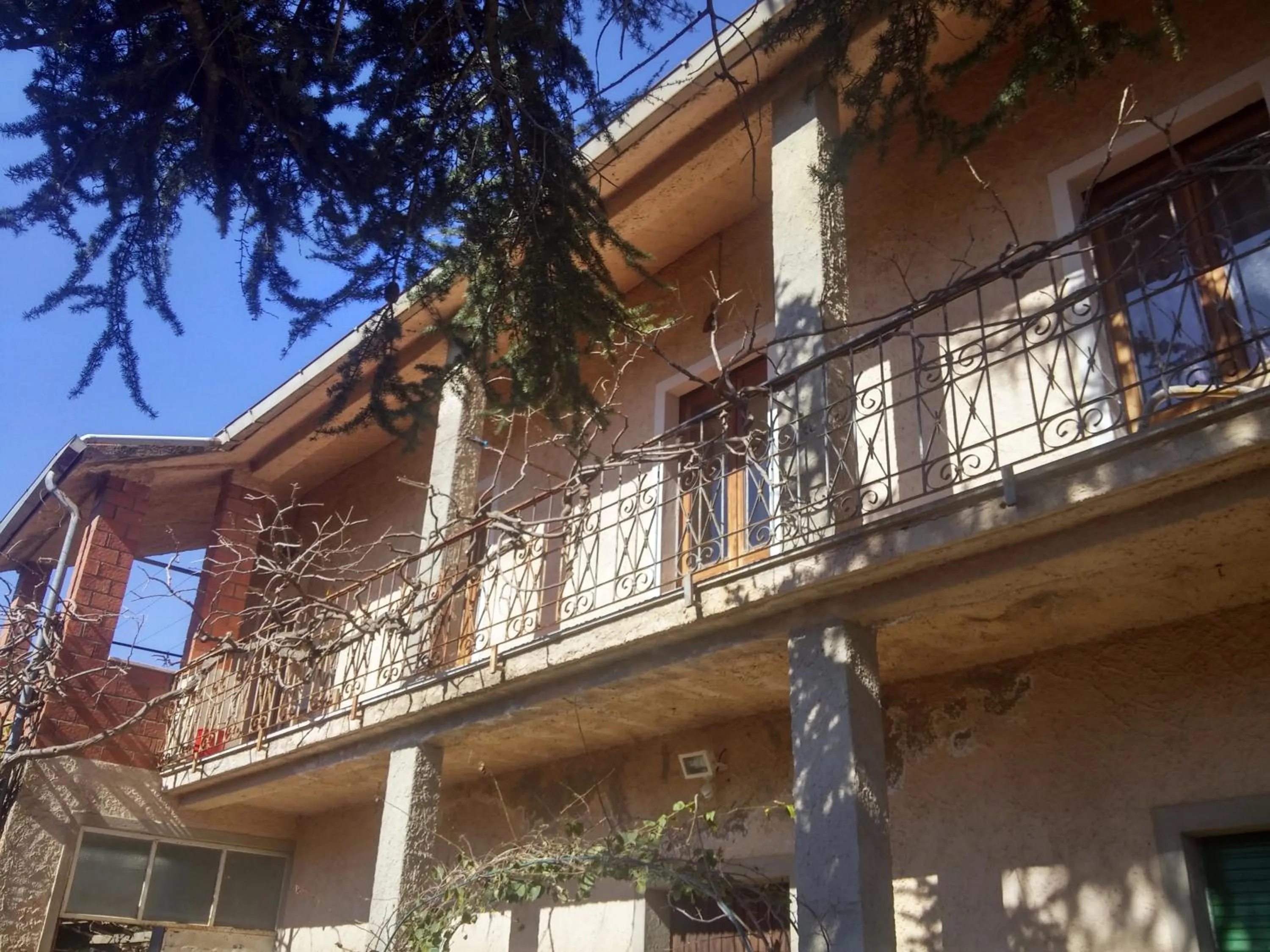 Property building in Zia Chiarina