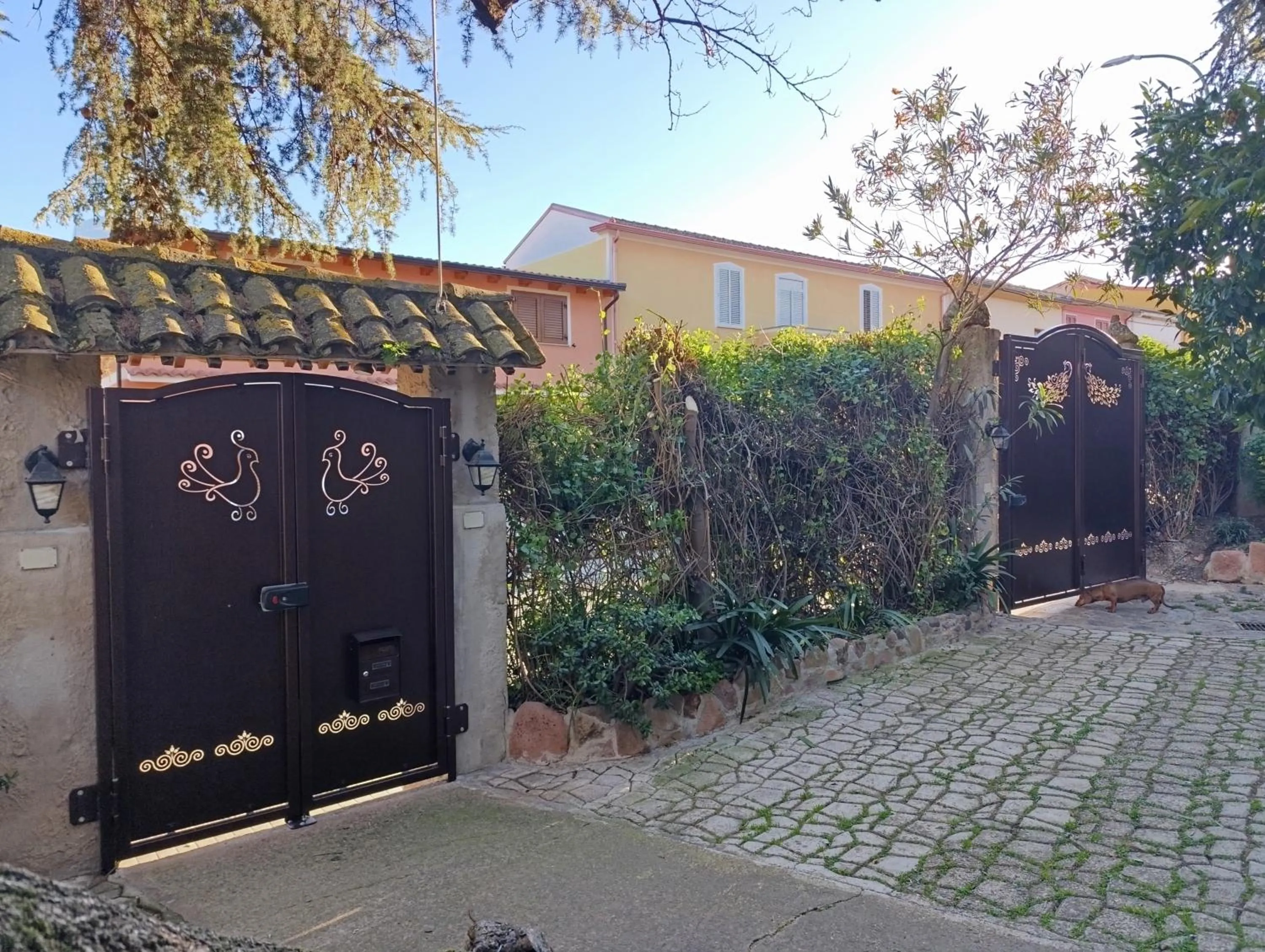 Inner courtyard view in Zia Chiarina