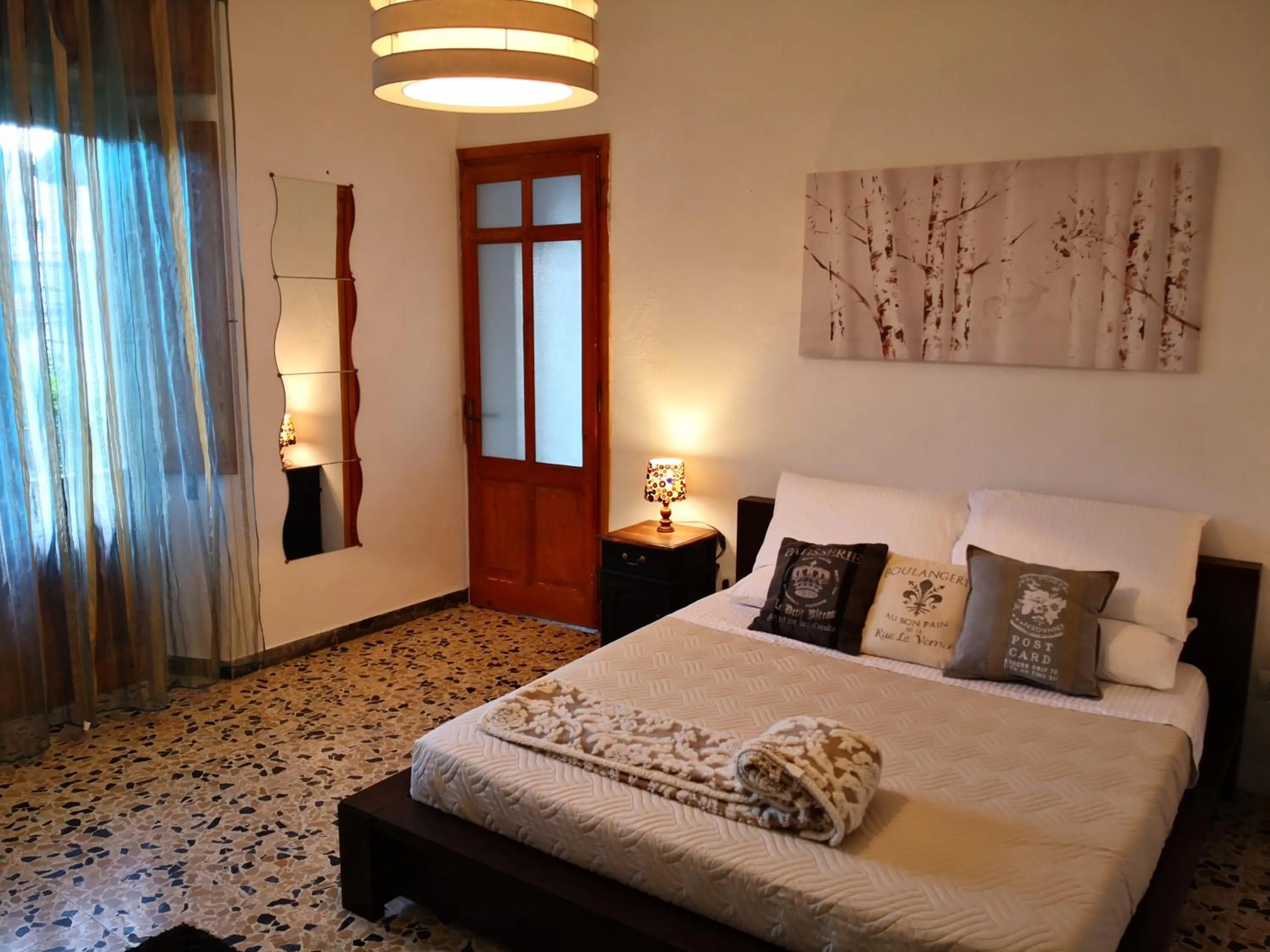 Photo of the whole room, Bed in Zia Chiarina