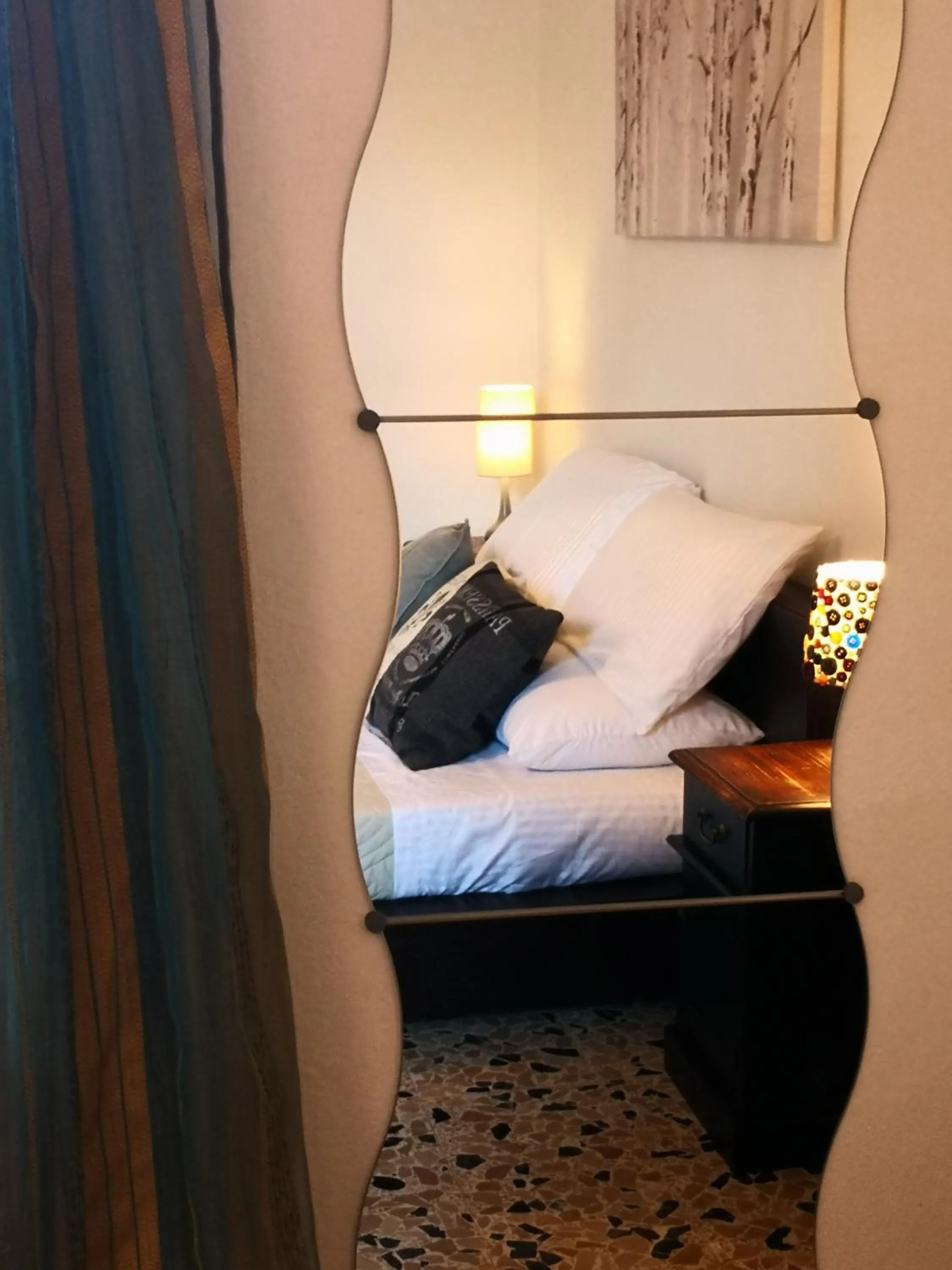 Decorative detail, Bed in Zia Chiarina