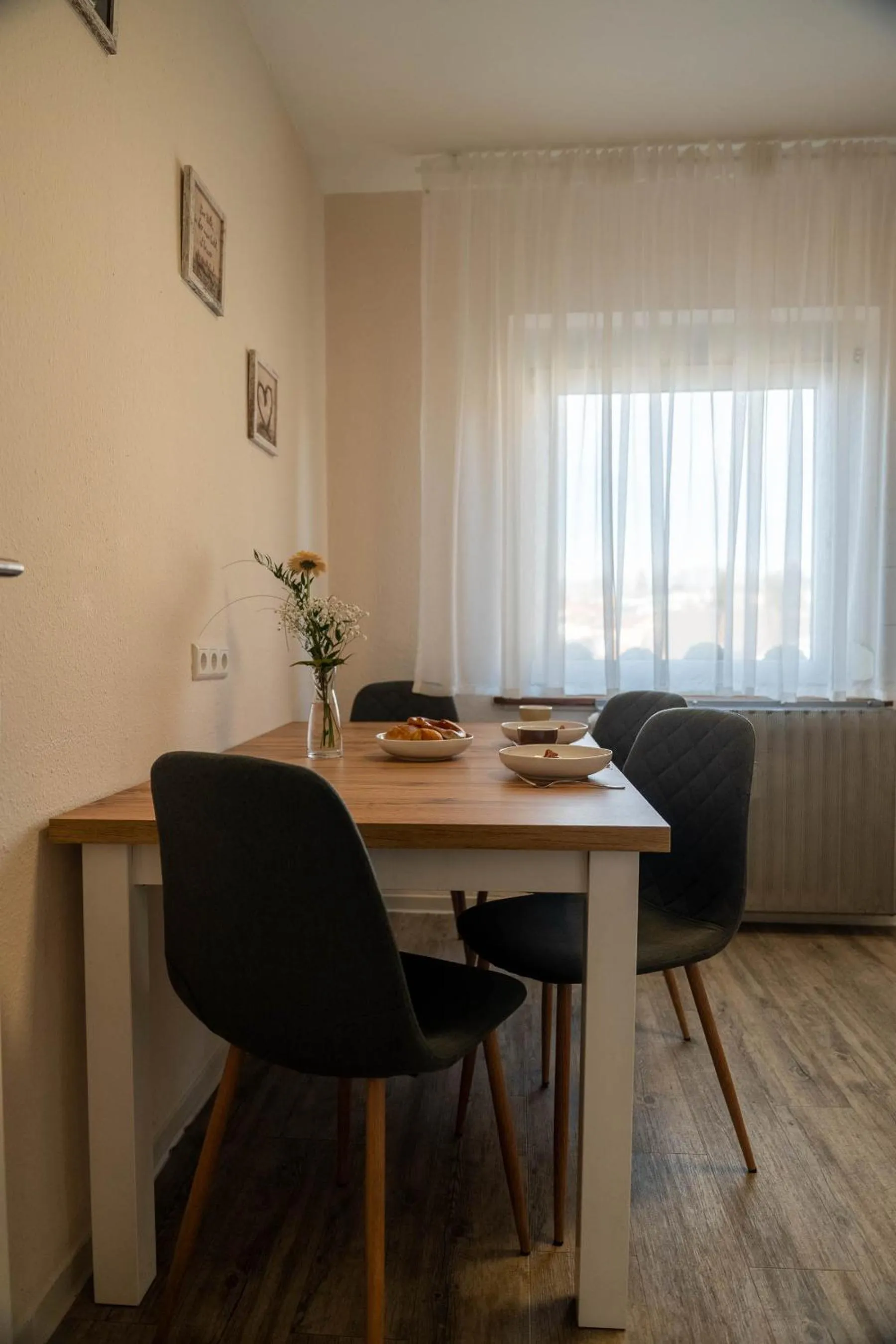 Seating area in Hotel & Restaurant Zum Reussenstein