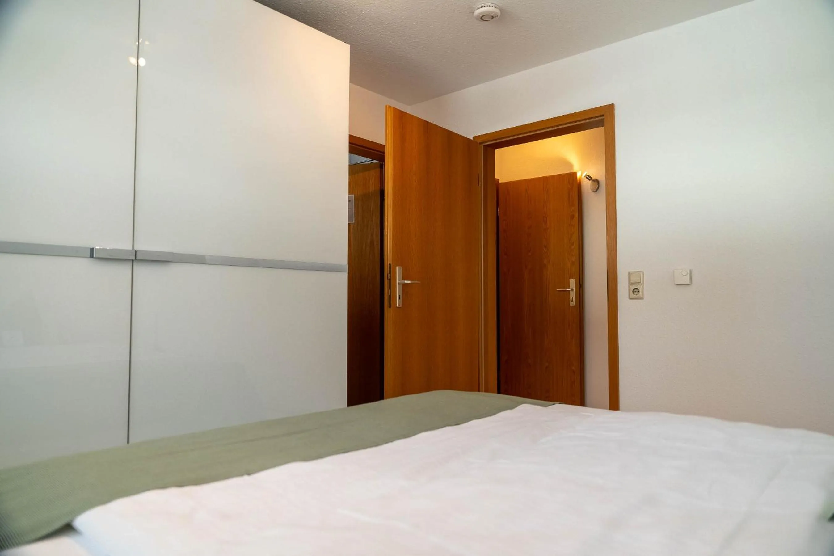 Bed in Hotel & Restaurant Zum Reussenstein