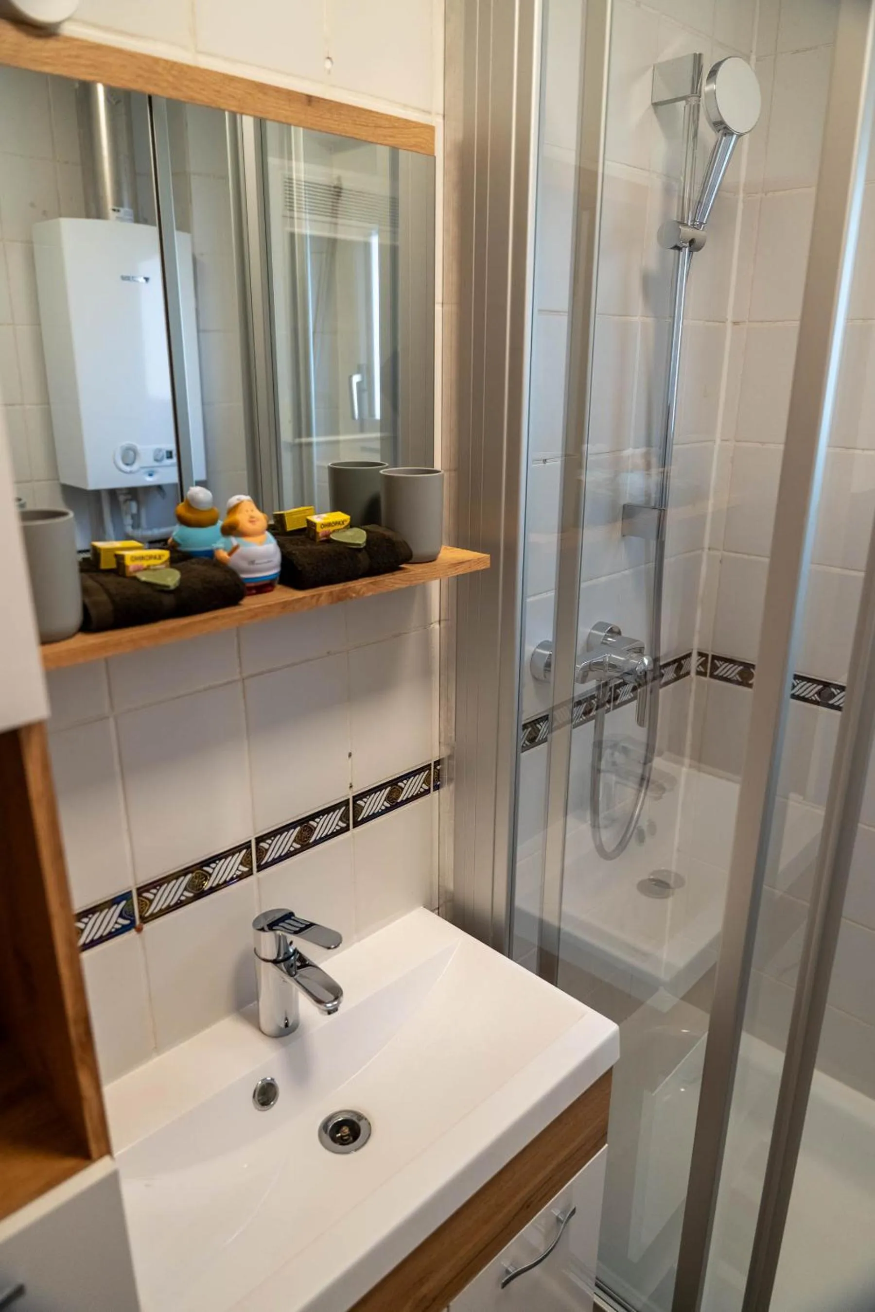 Shower in Hotel & Restaurant Zum Reussenstein