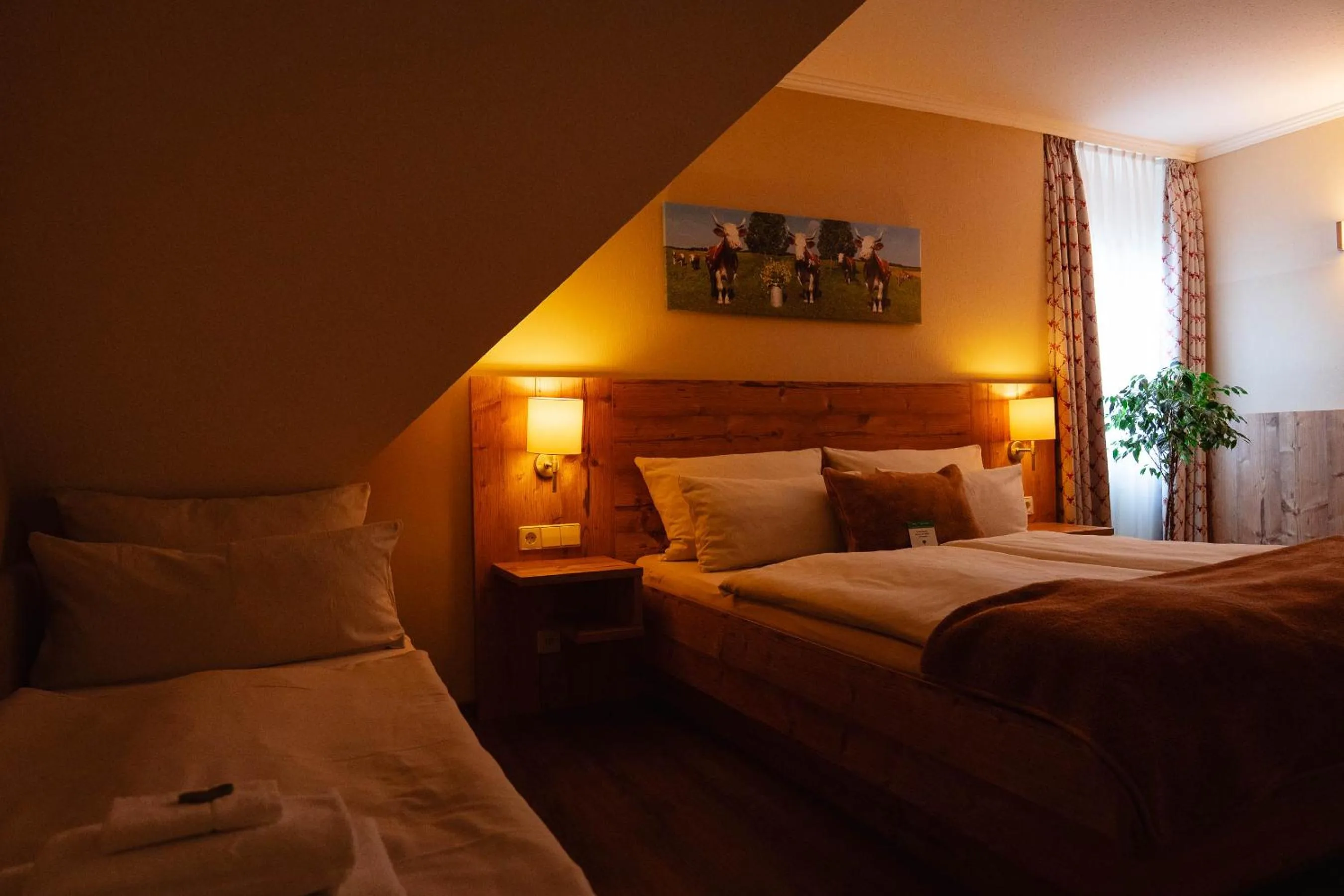 Bed in Hotel & Restaurant Zum Reussenstein