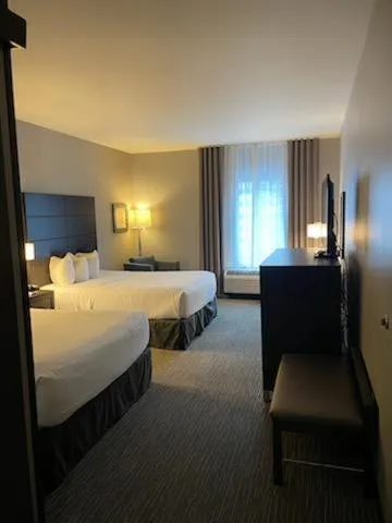 Bed in Wingate by Wyndham Altoona Downtown/Medical Center