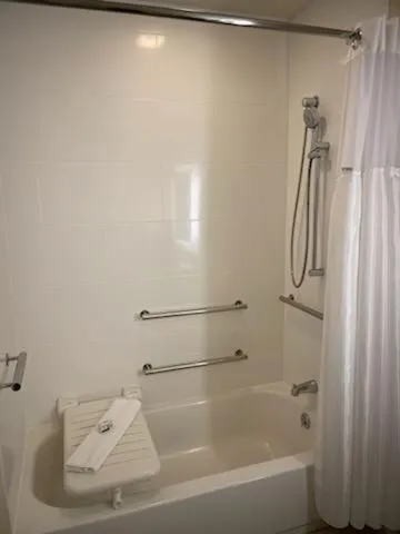 Wingate by Wyndham Altoona Downtown/Medical Center