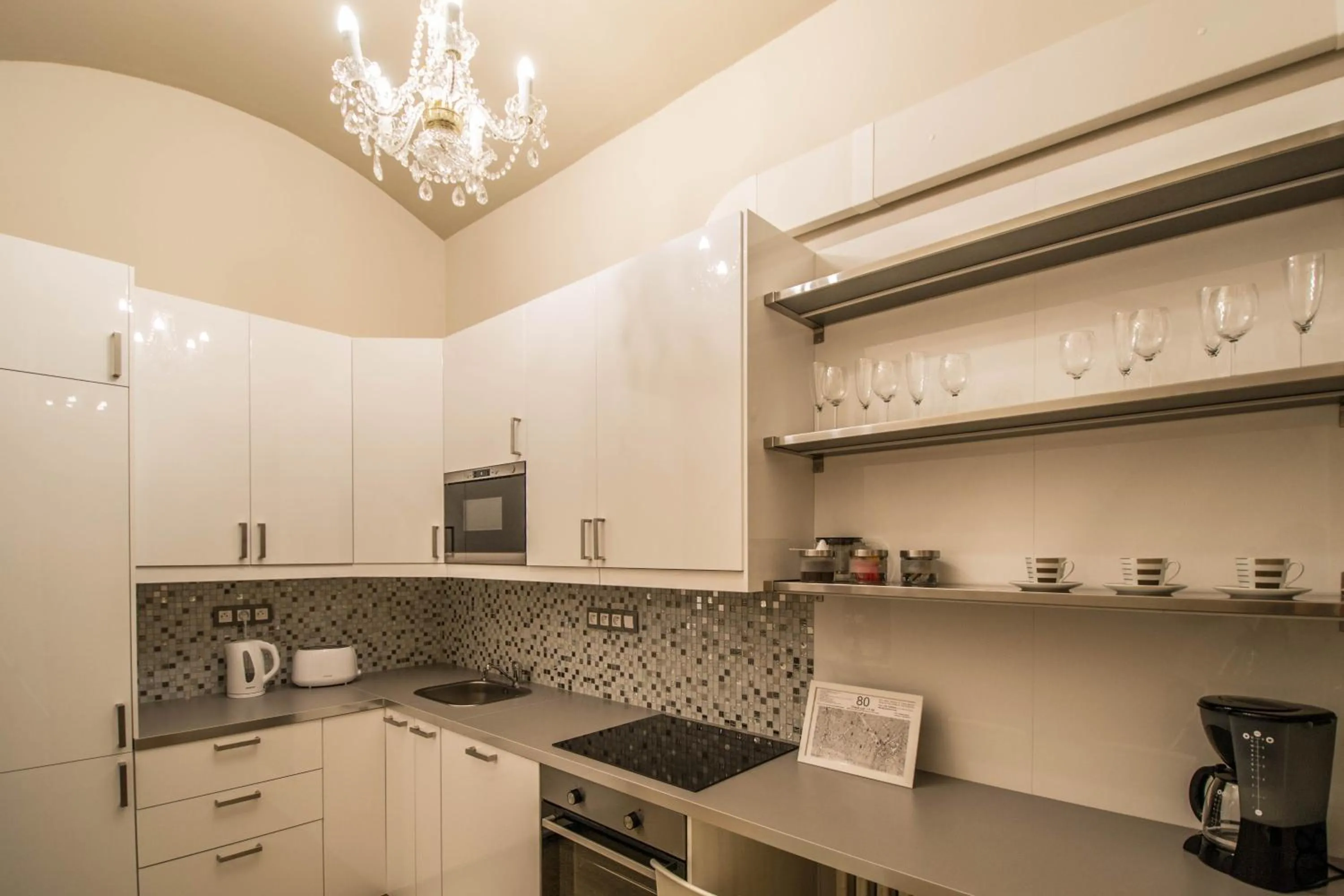 Kitchen or kitchenette in 4BDR Historical Spirit Apt by Ruterra