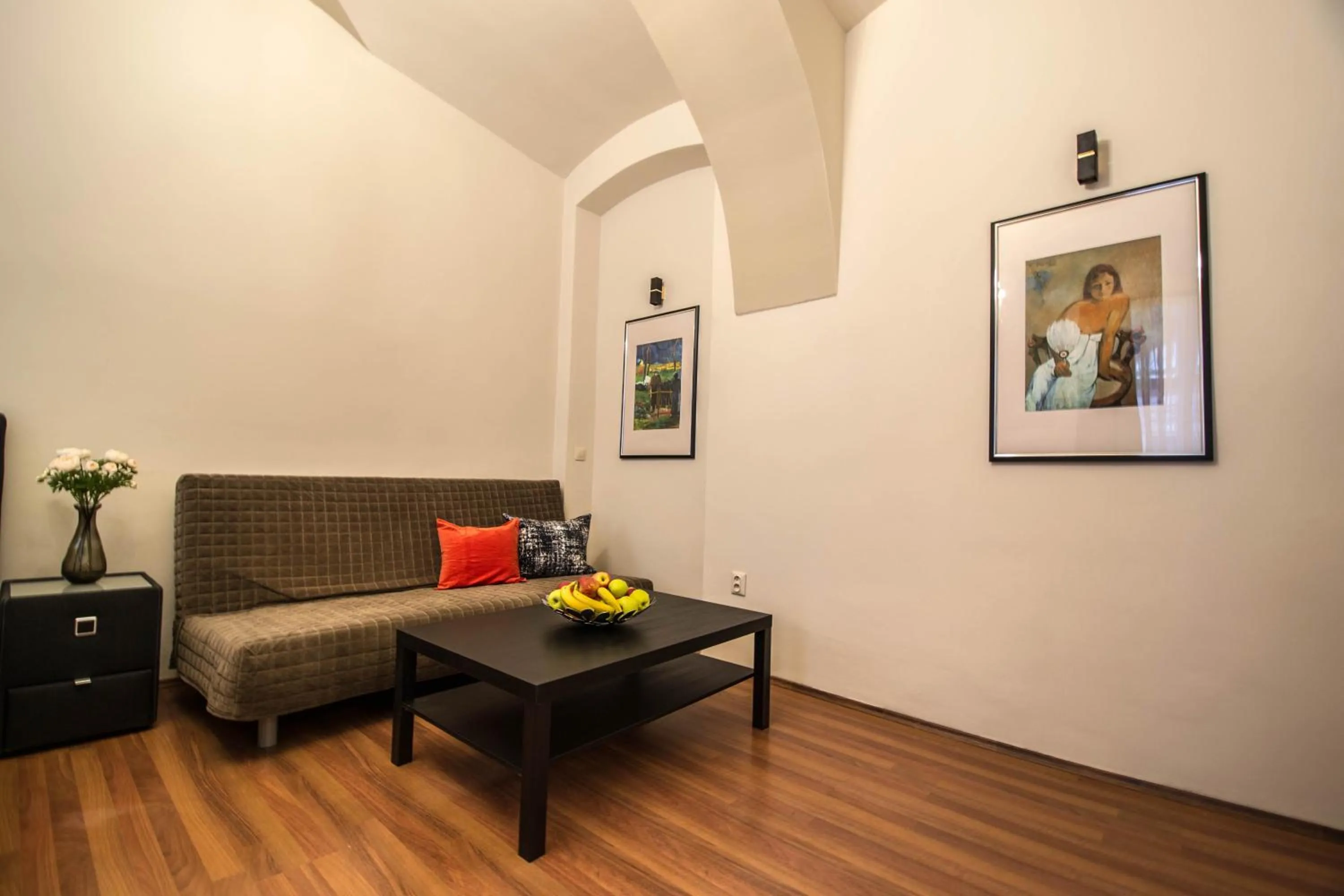 Bedroom in 4BDR Historical Spirit Apt by Ruterra