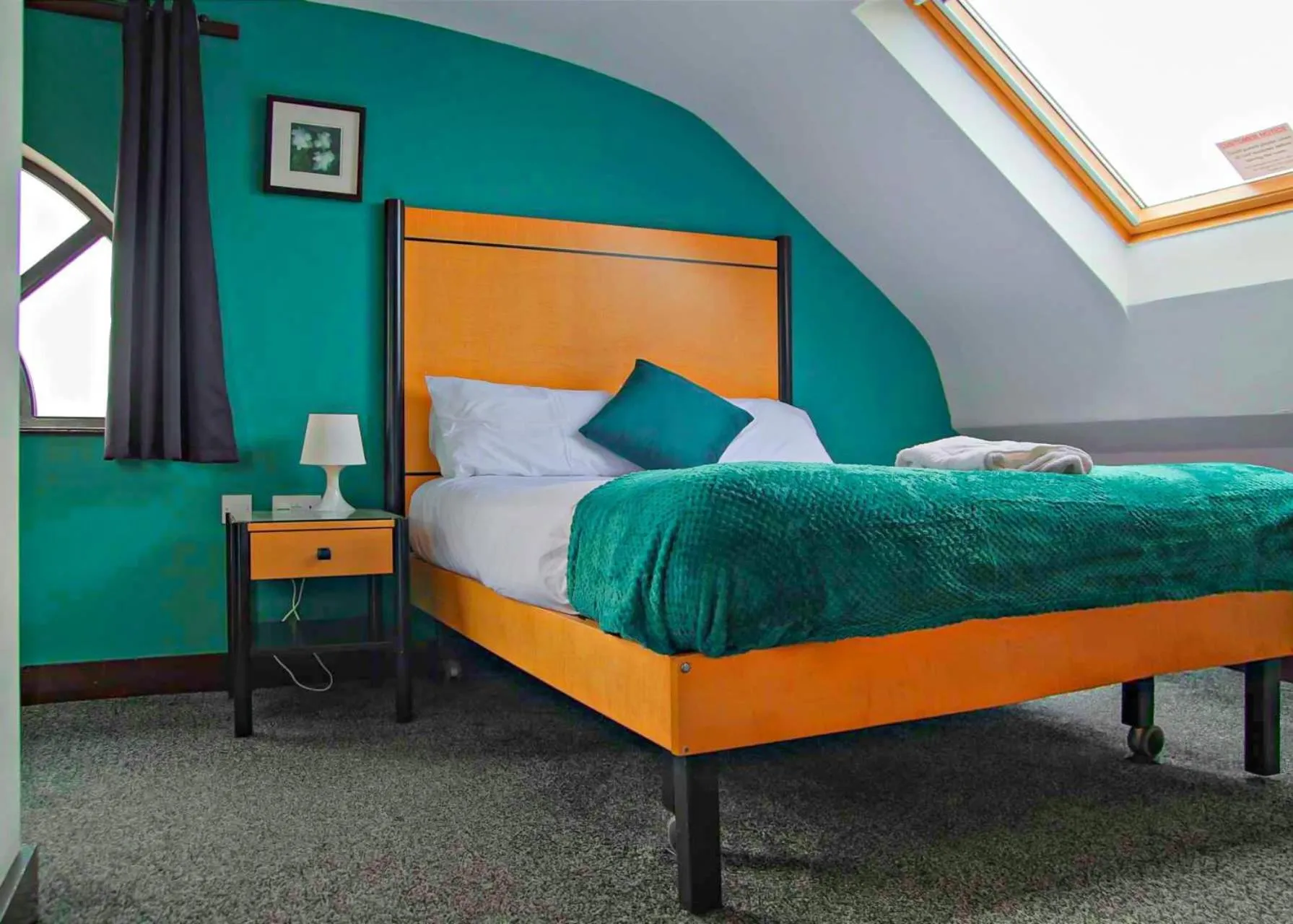 Bed in Cornmill Hotel