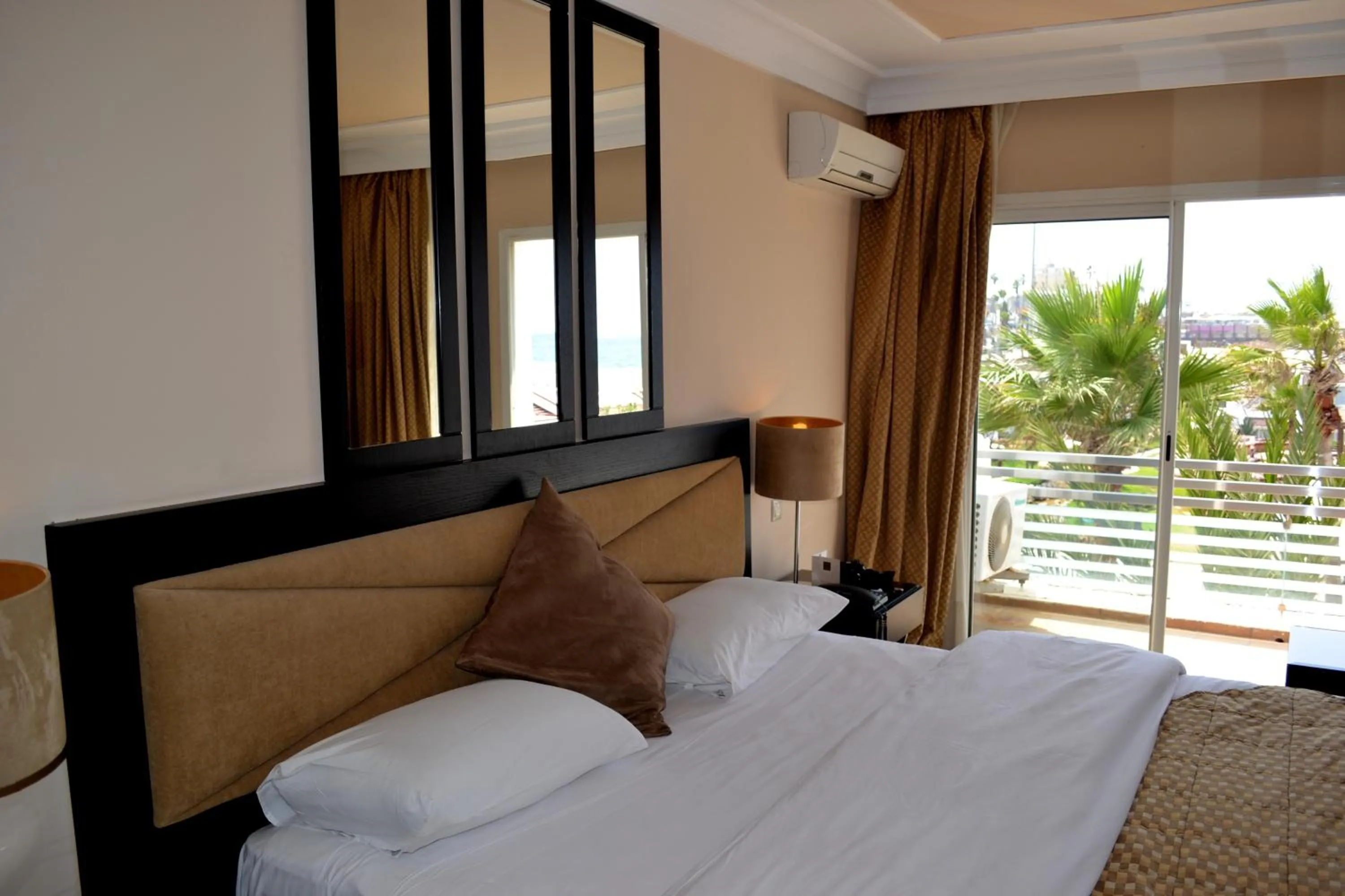 Bed in Casablanca Le Lido Thalasso & Spa (ex Riad Salam)