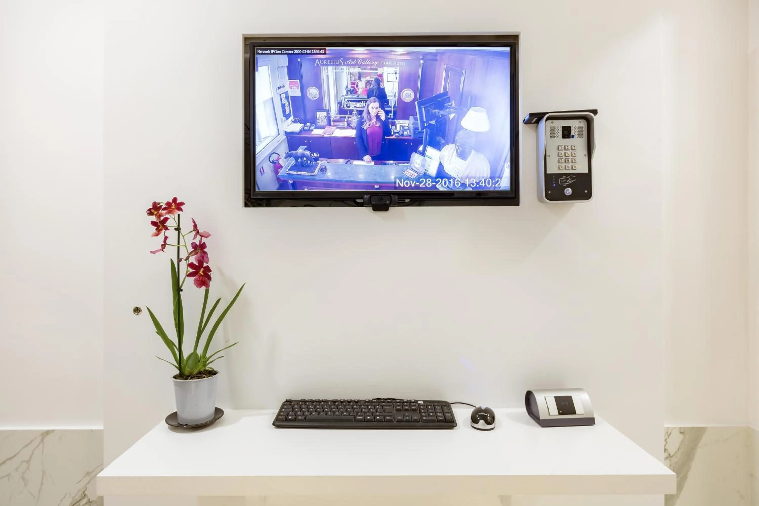 Lobby or reception in Little Aurelius