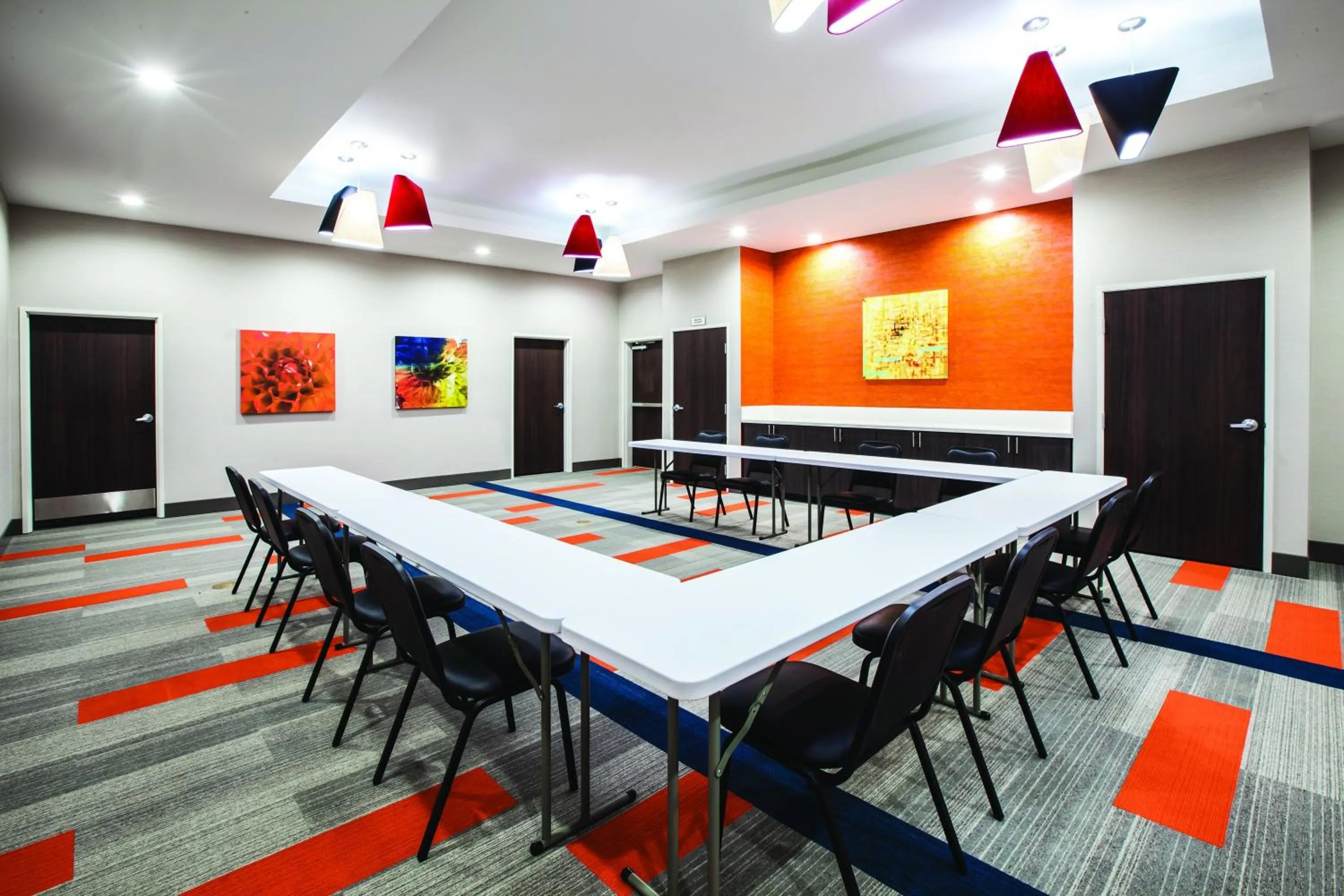 Business facilities in La Quinta by Wyndham Owasso