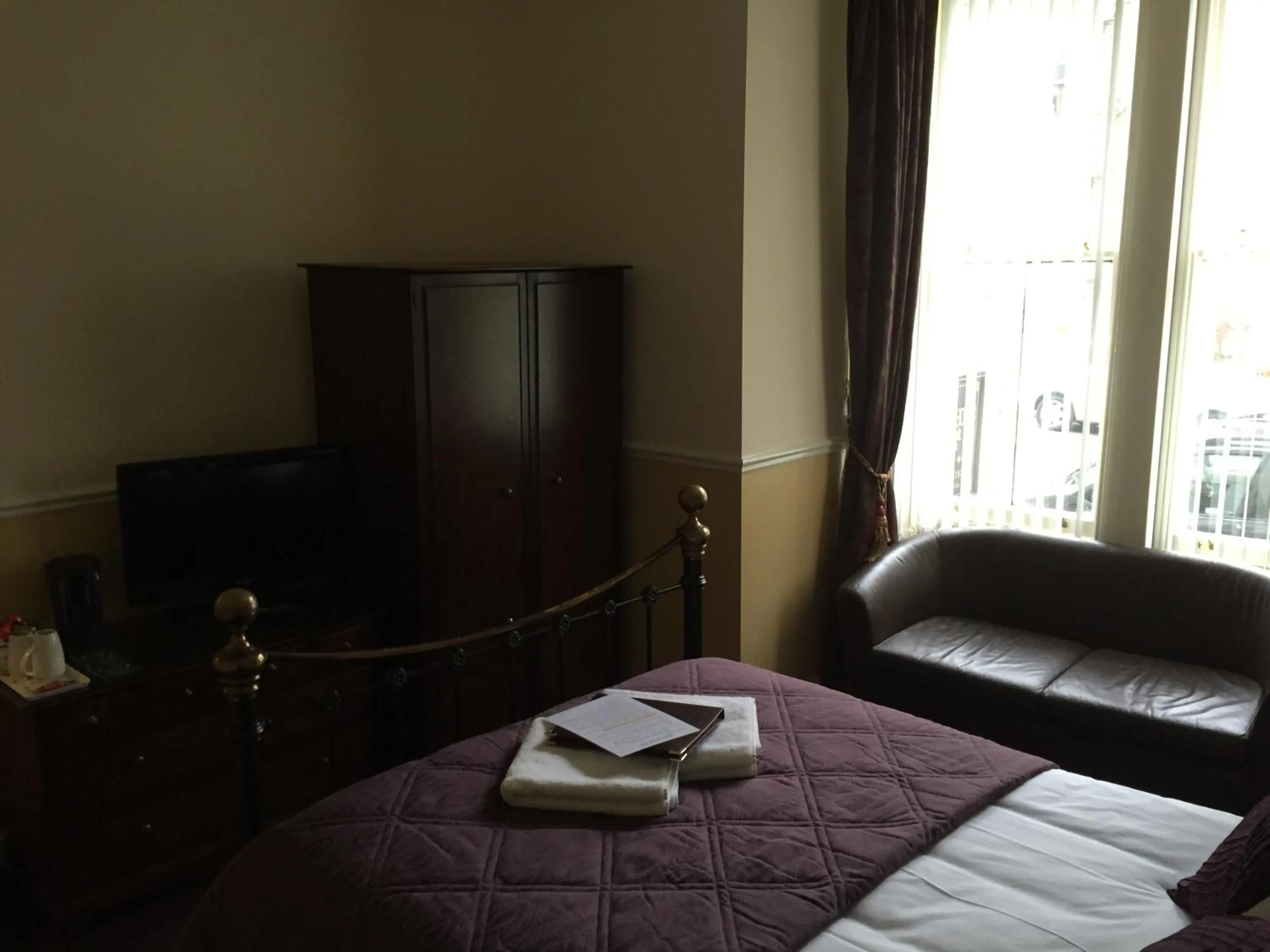 Bed in The Arches Guest House