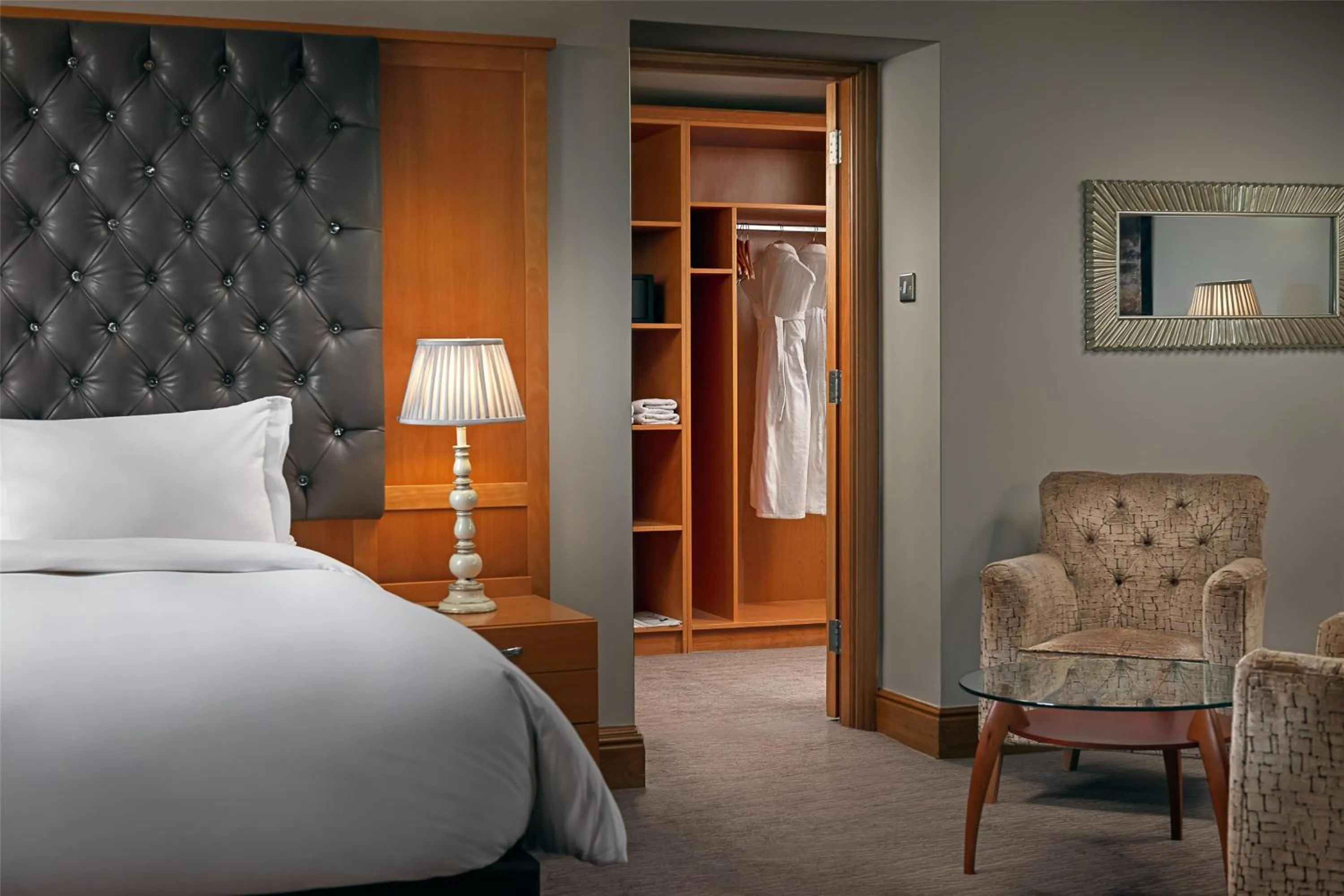 Photo of the whole room, Bed in Radisson BLU Hotel and Spa, Limerick