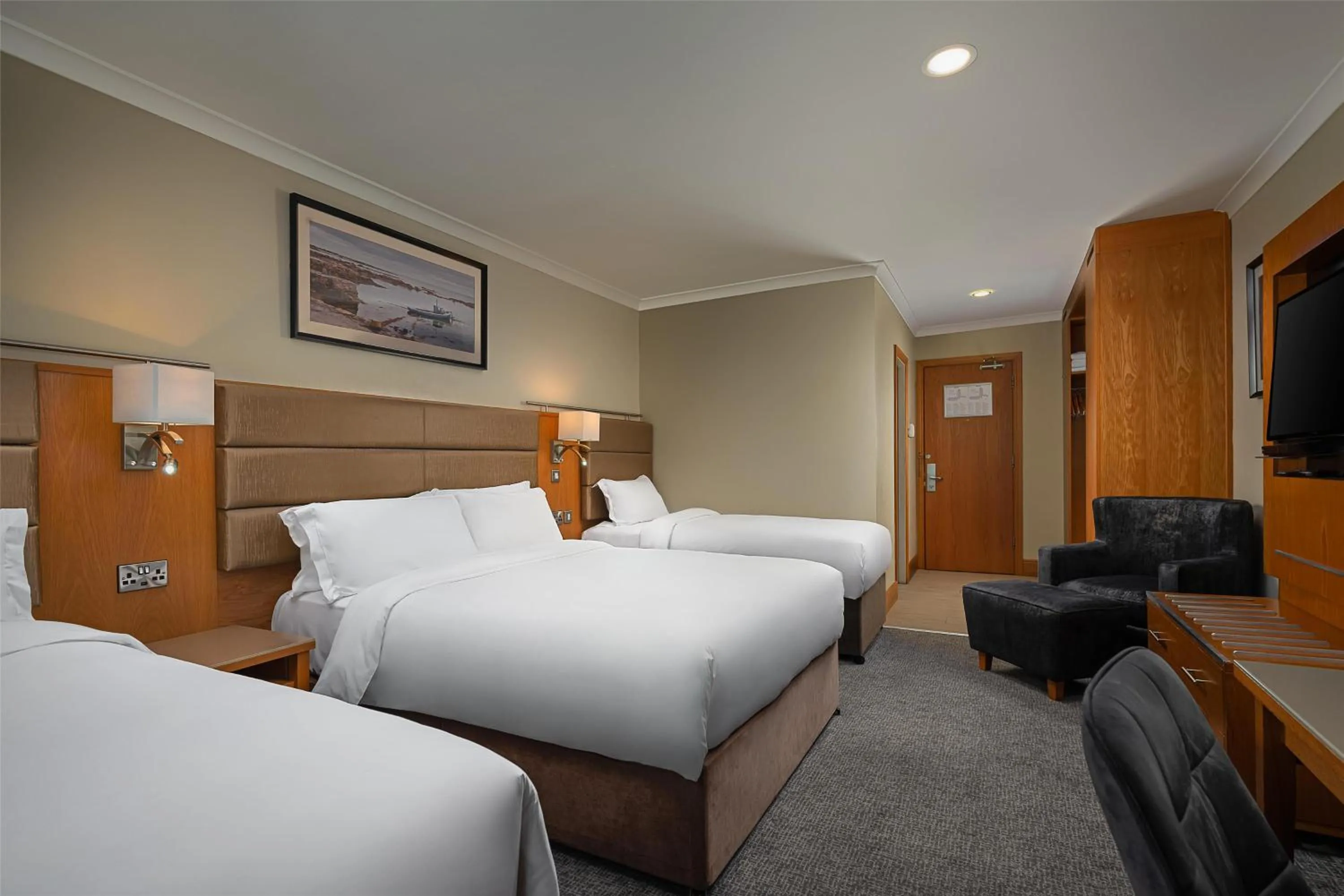 Bedroom, Bed in Radisson BLU Hotel and Spa, Limerick