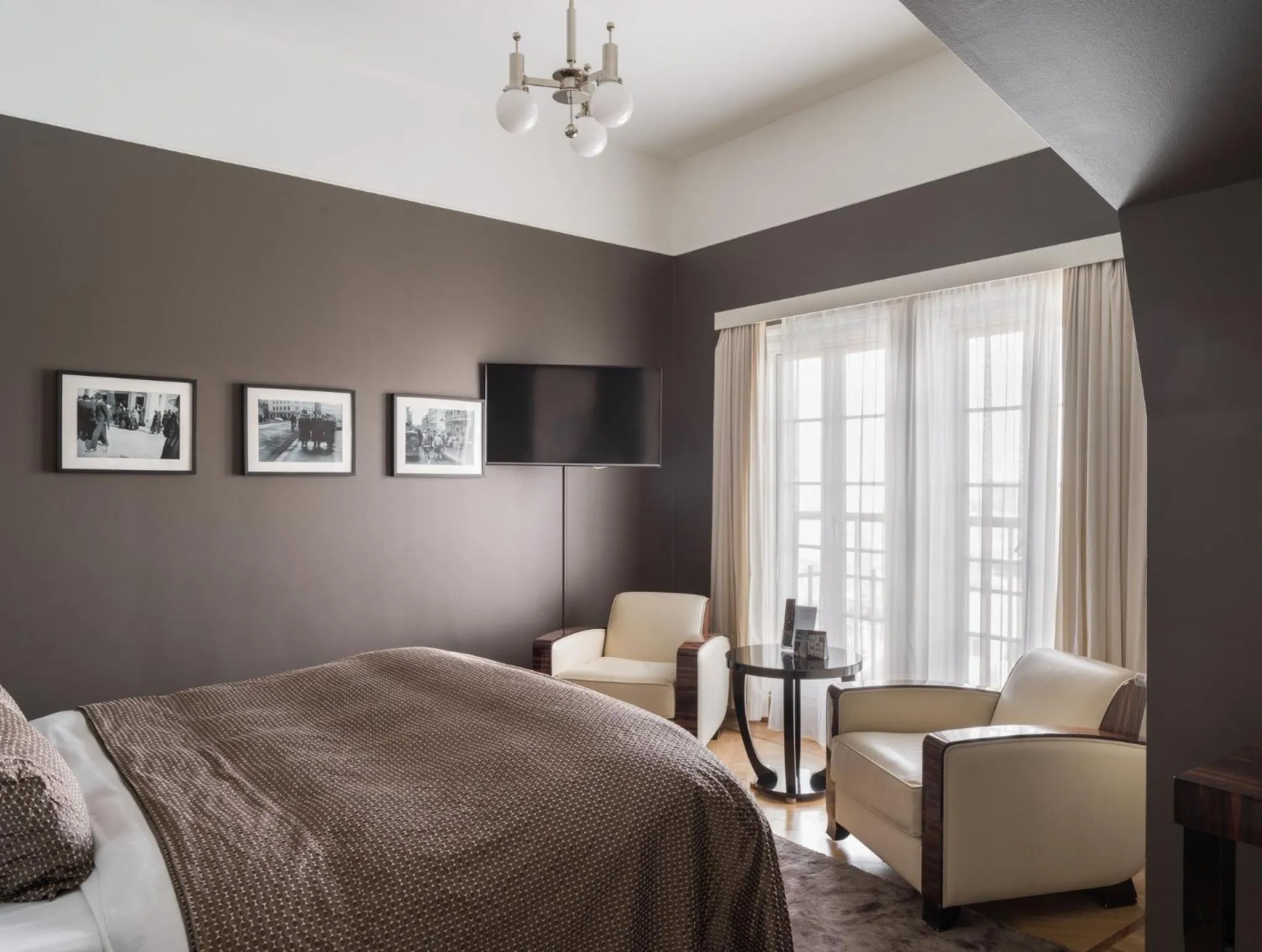 Bedroom, Bed in Hotel Borg by Keahotels