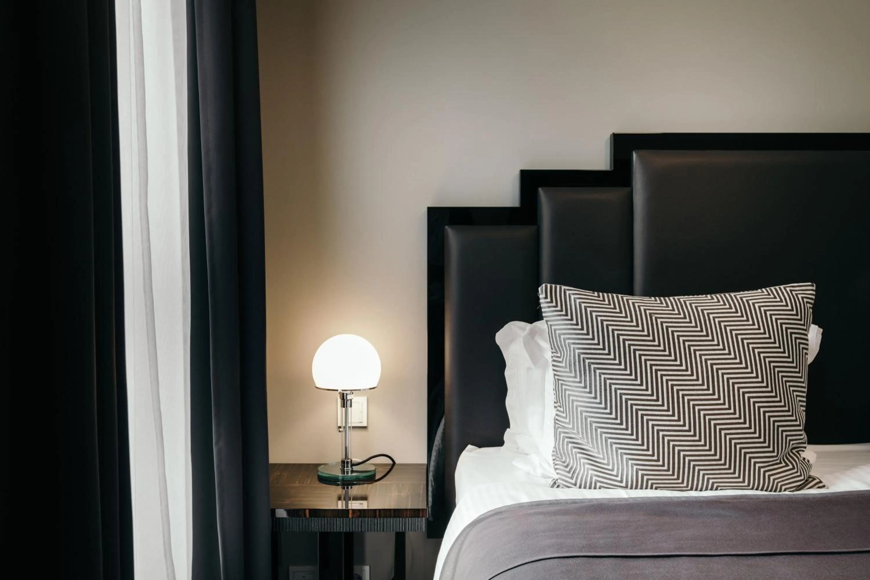 Bedroom, Bed in Hotel Borg by Keahotels