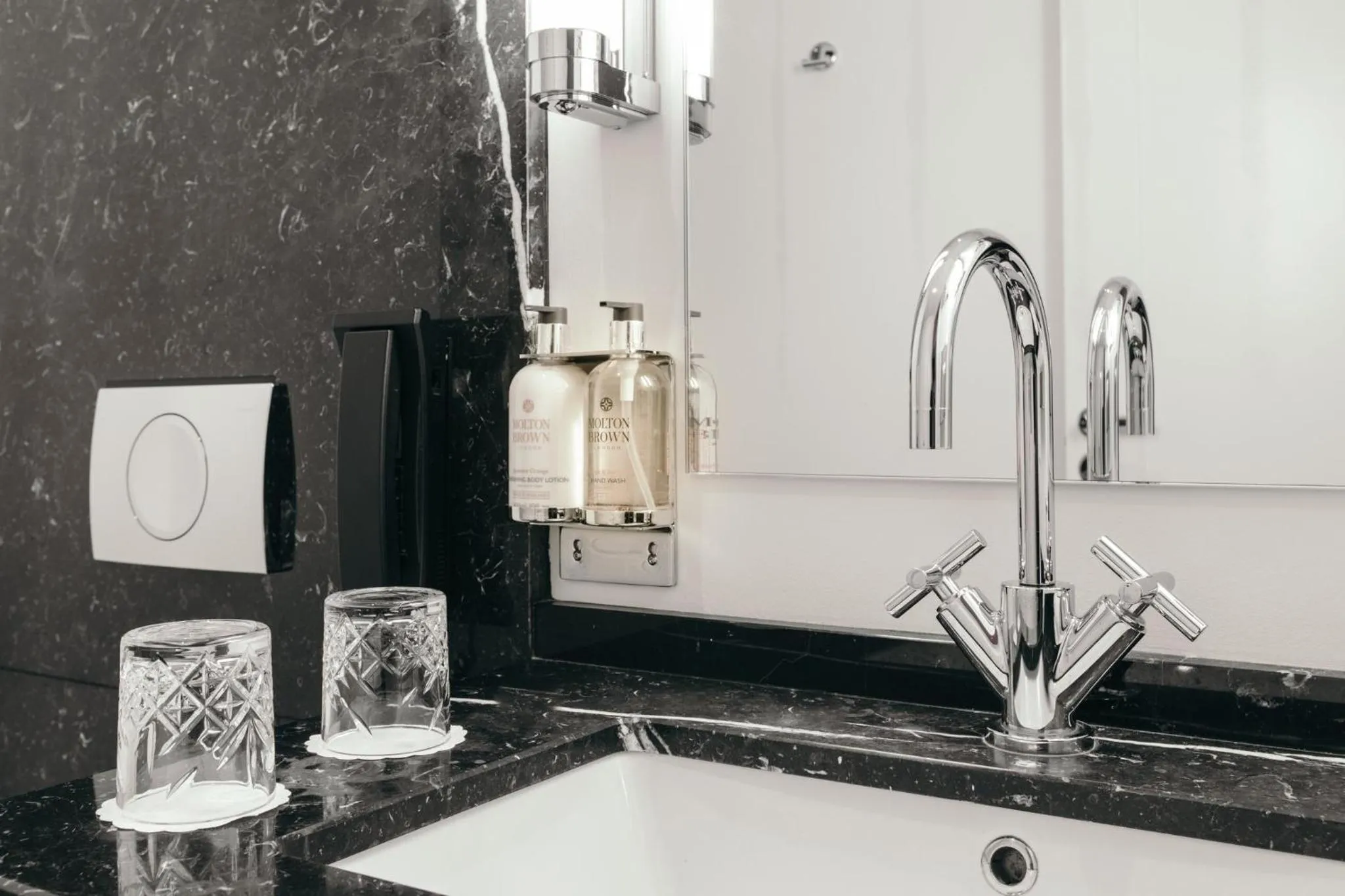 Bathroom in Hotel Borg by Keahotels
